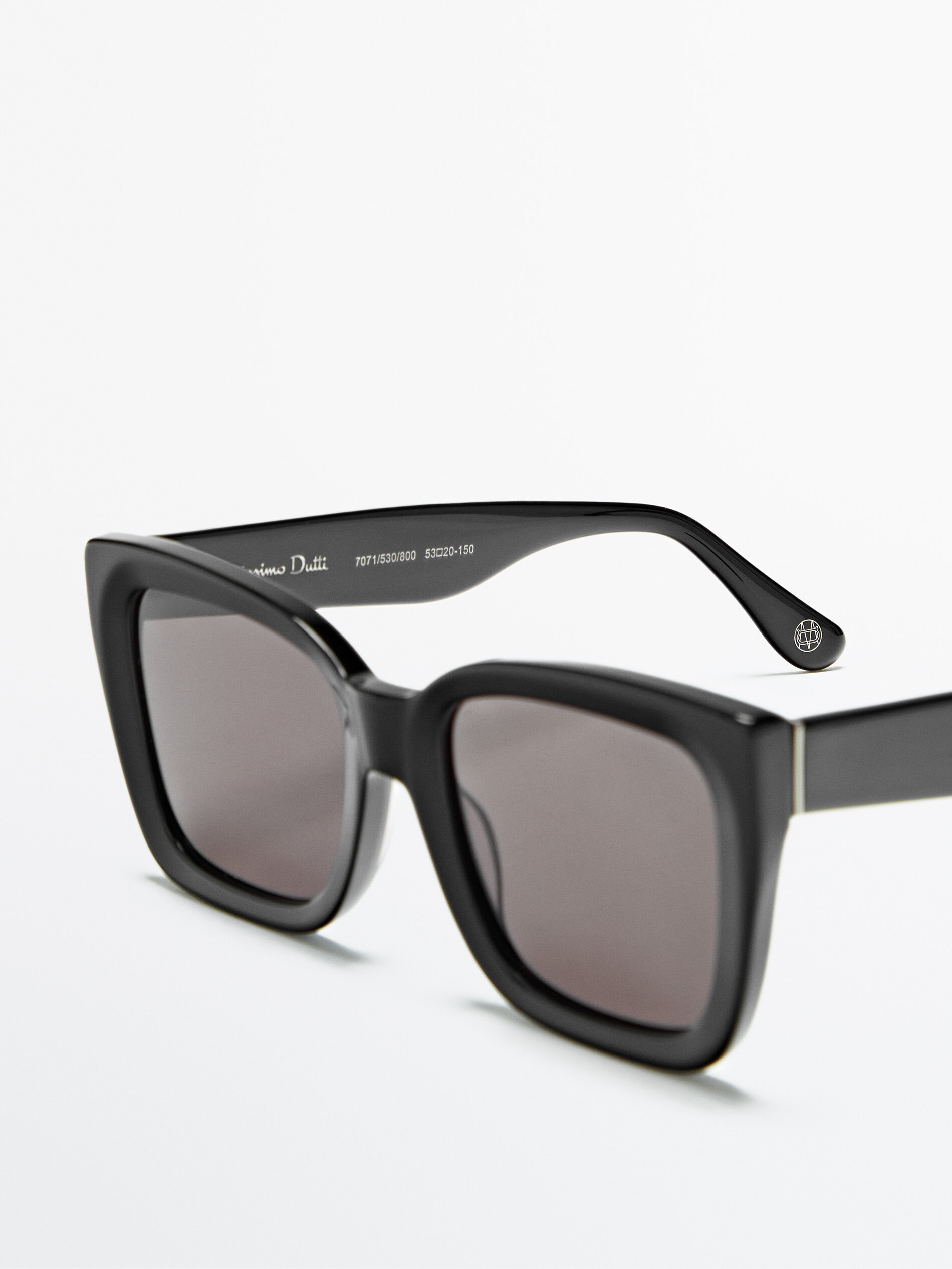Occhiali da sole quadrati neri - Massimo Dutti Italia