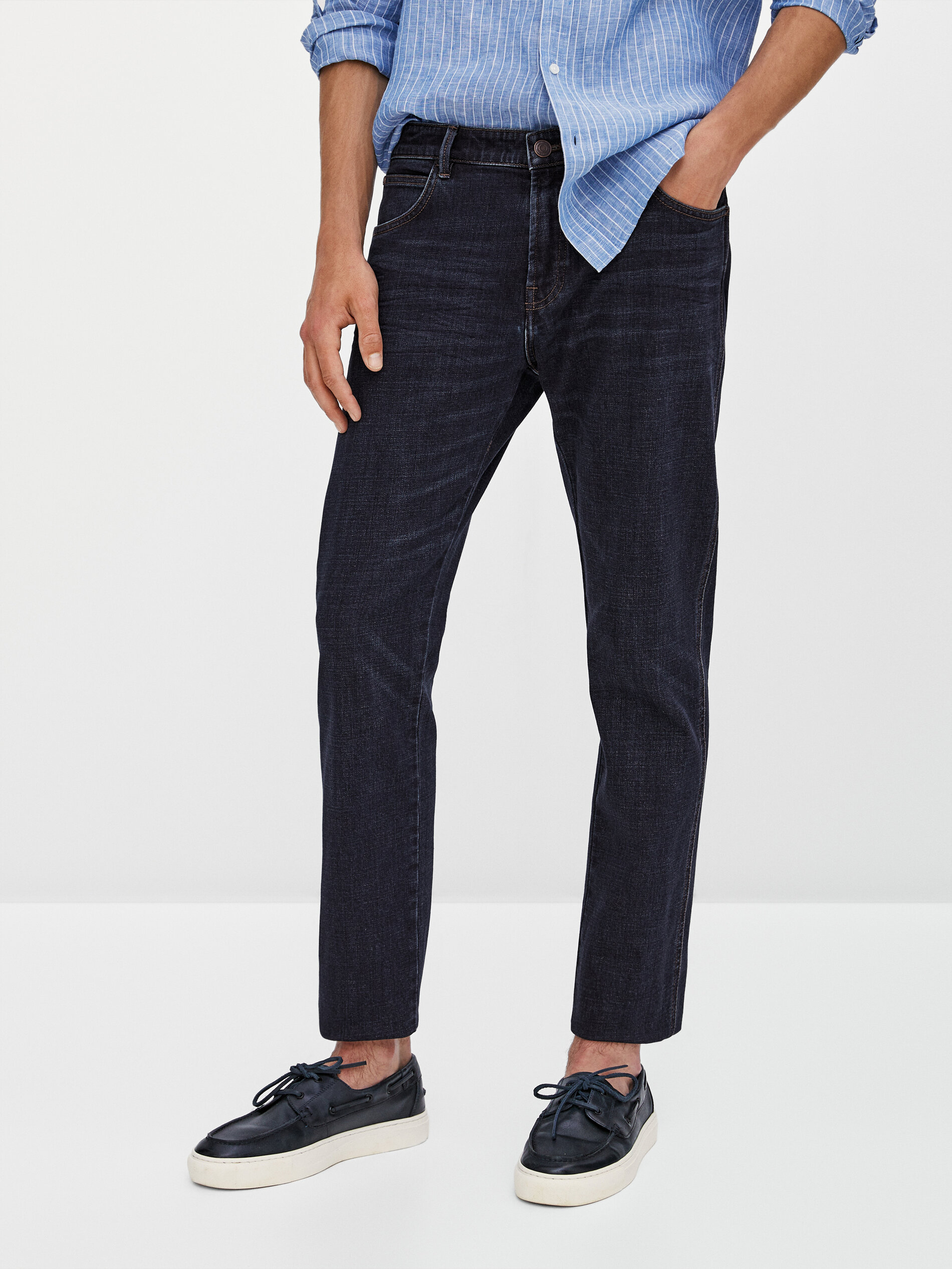 Slim-Fit-Jeans mit aufgerauter Innenseite - Massimo Dutti Switzerland