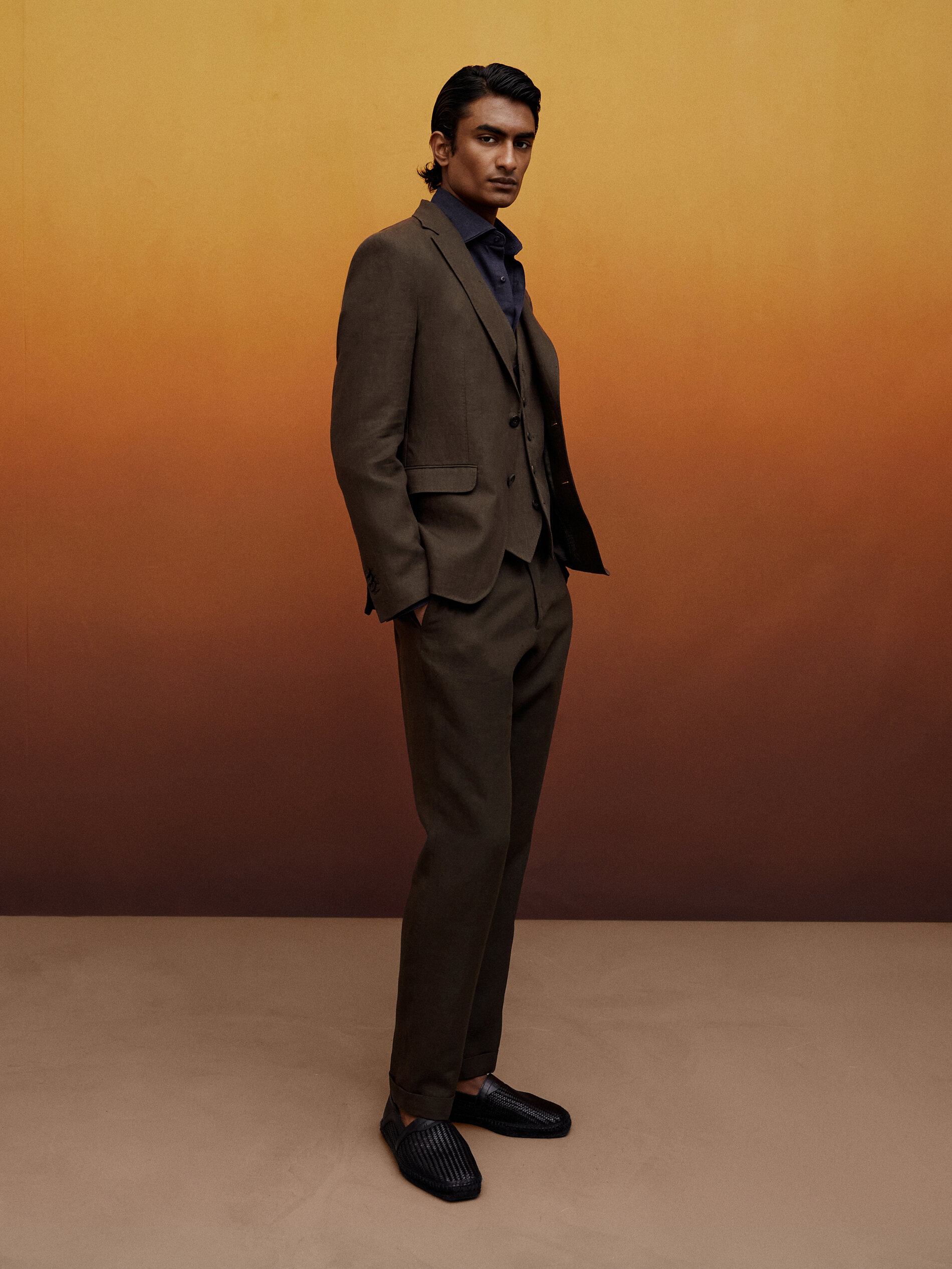 Pantaloni marroni da completo di lino Limited Edition - Massimo Dutti Italia