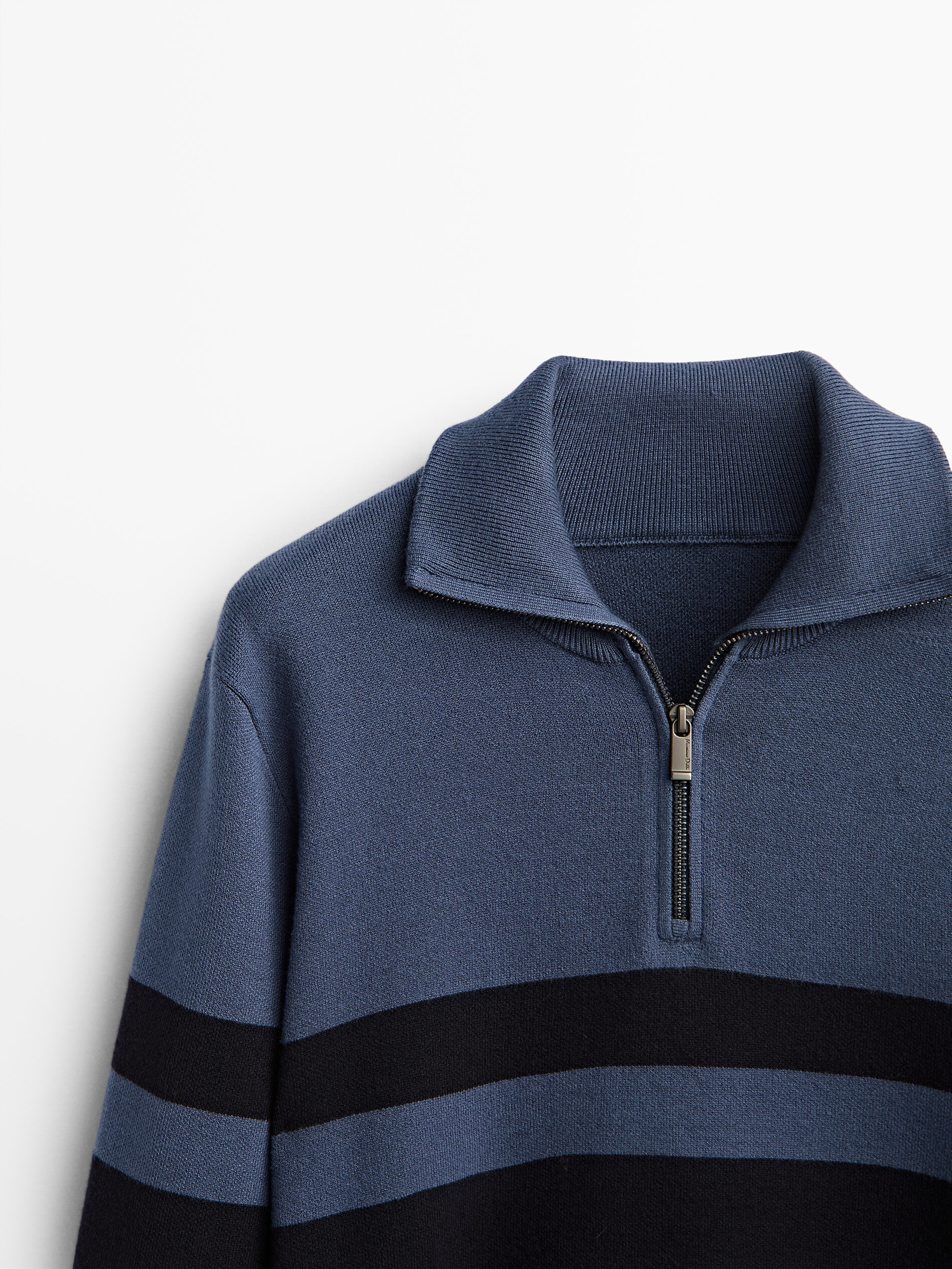 zip up turtleneck jacket