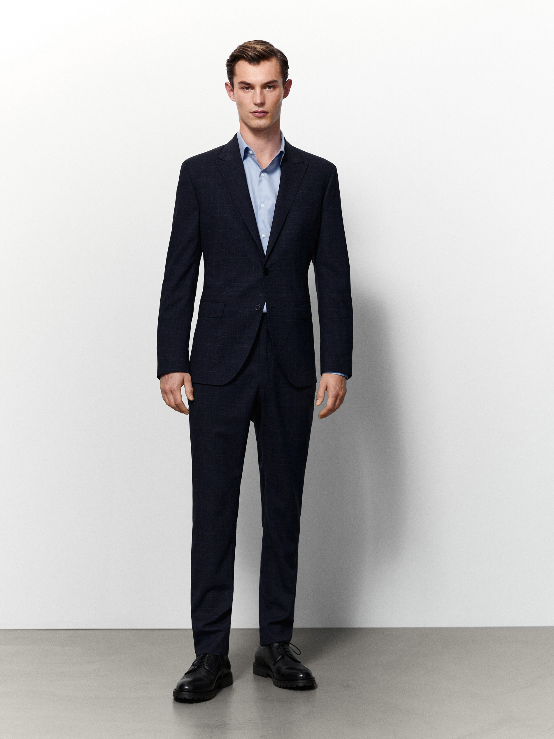 Traje de mujer Azul Marino cuadros grandes de lino - corte recto $349 |  Sumissura
