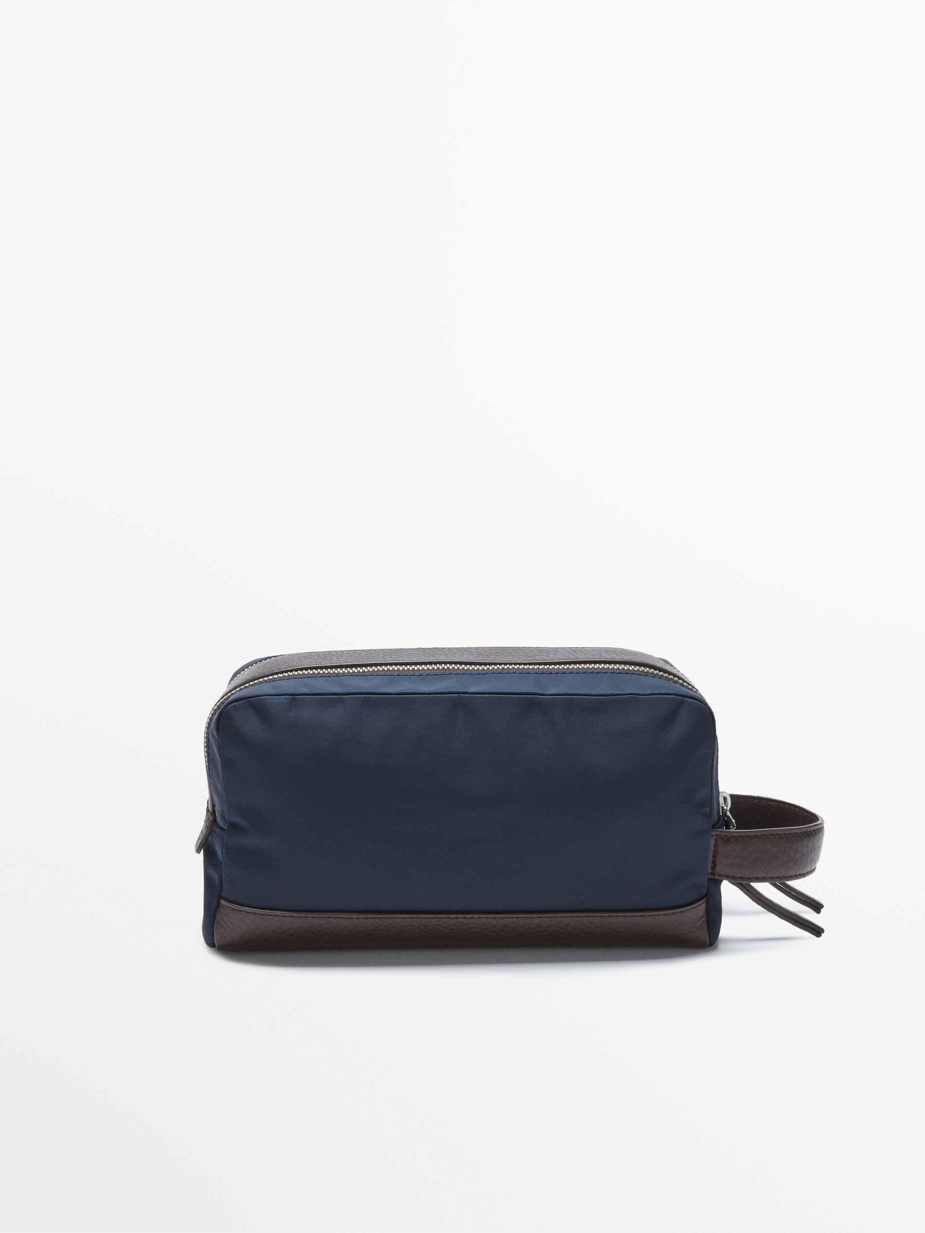 Neceser nylon detalles en piel - Massimo Dutti España