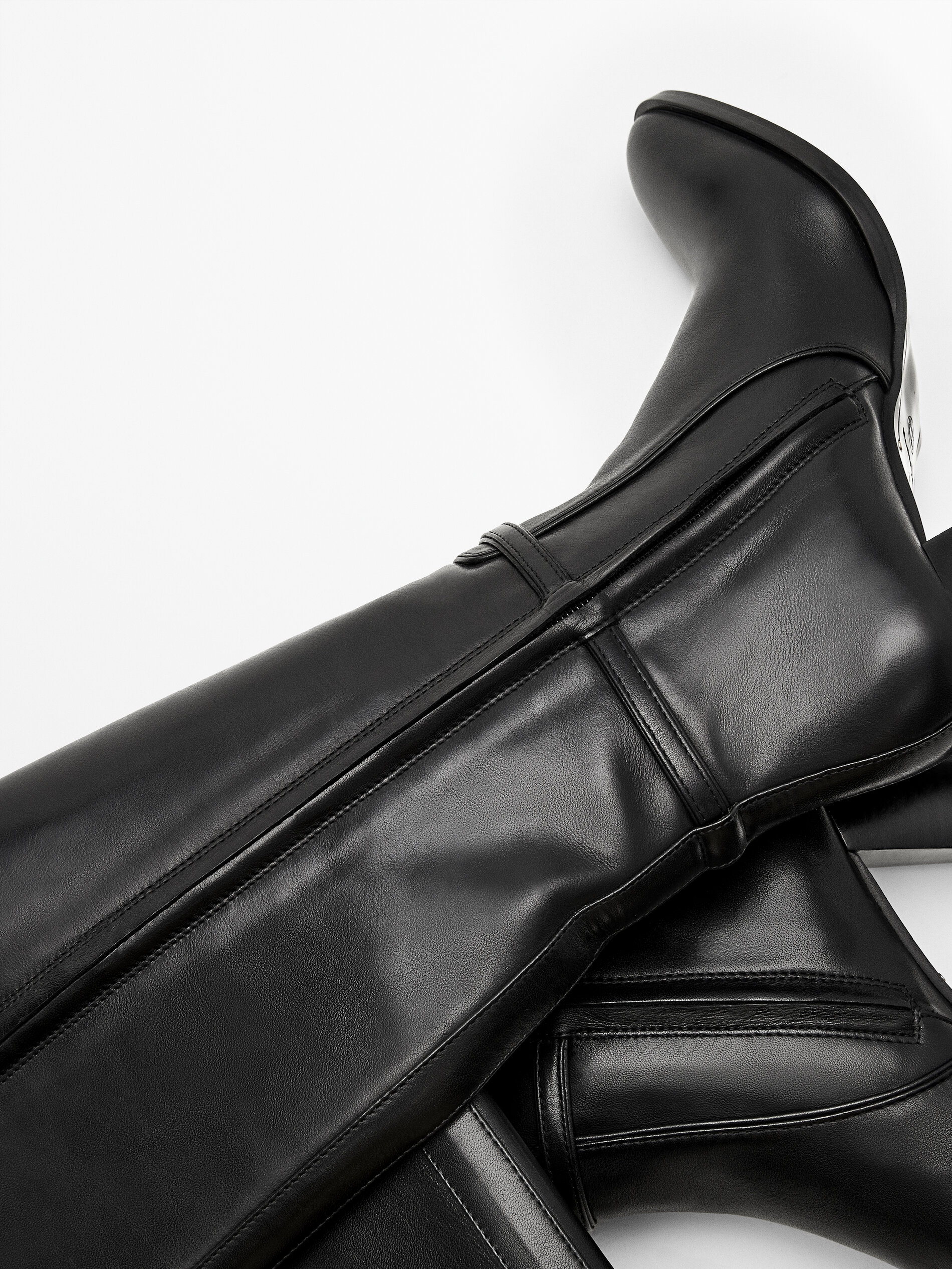 Bota piel tacón detalle cadena - Massimo Dutti España