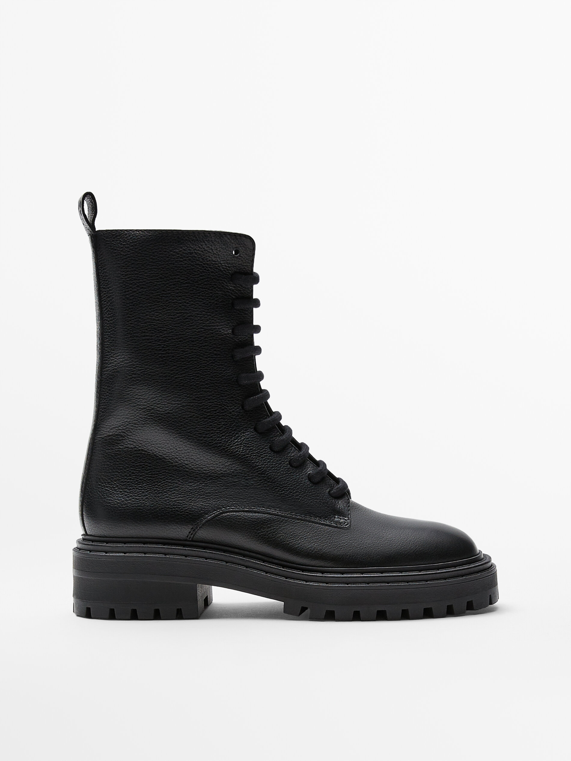 Bota con cordones de piel negra - Massimo Dutti España
