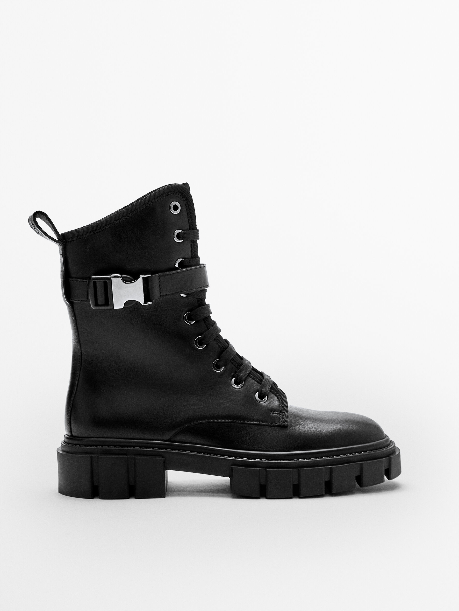 STIVALETTI IN PELLE NERA CON SUOLA TRACK - Massimo Dutti Italia