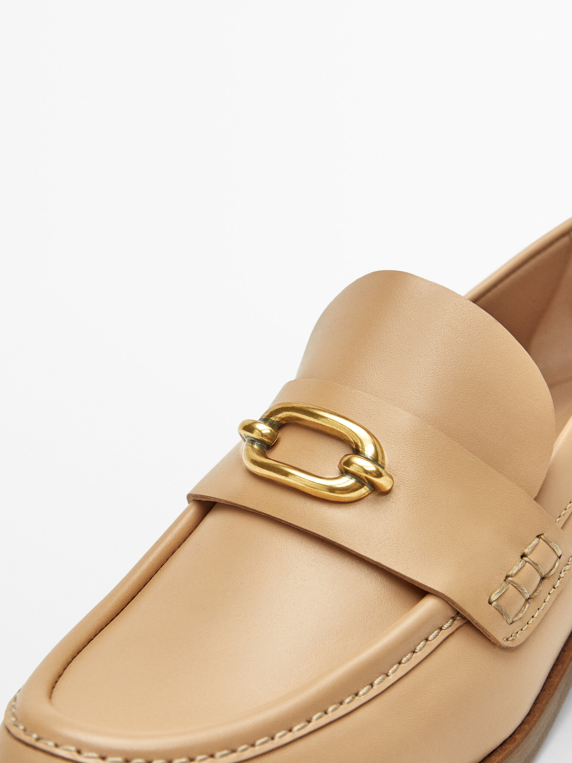 MOCASSINI IN PELLE CON APPLICAZIONE METALLICA - Massimo Dutti Italia