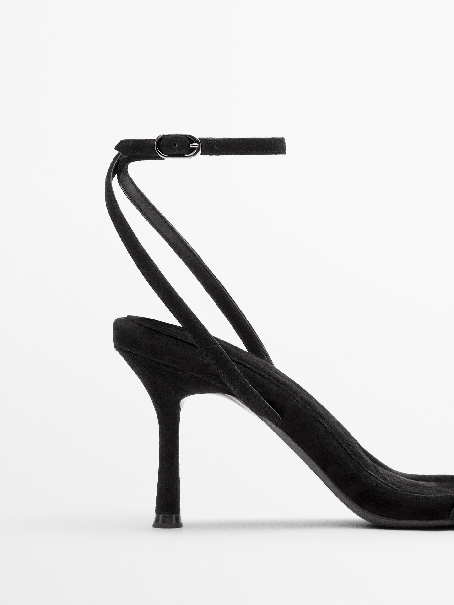 BLACK HEELED SANDALS WITH RHINESTONE 
