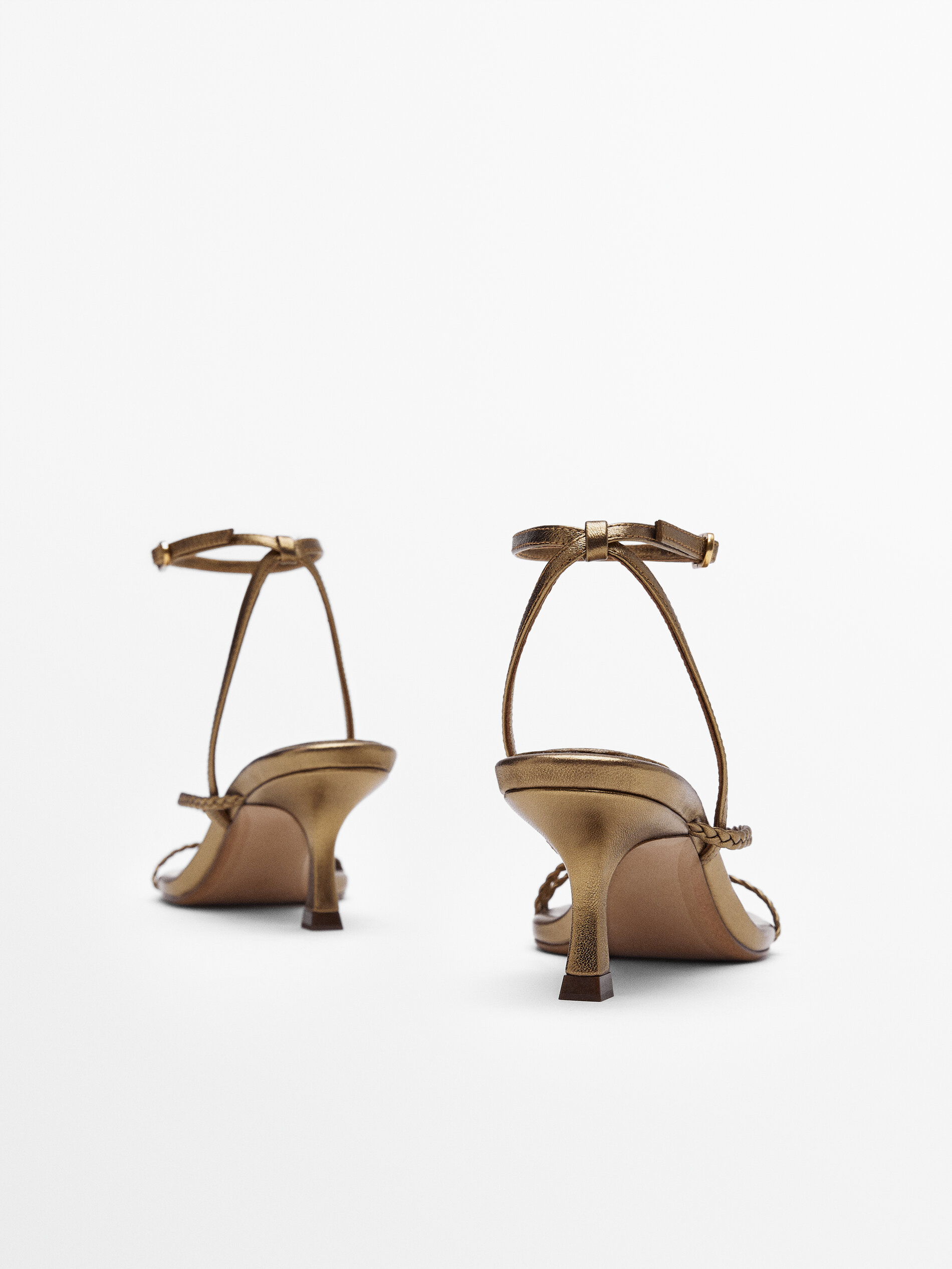 MID-HEEL LEATHER SANDALS WITH PLAITED STRAPS - Massimo Dutti España