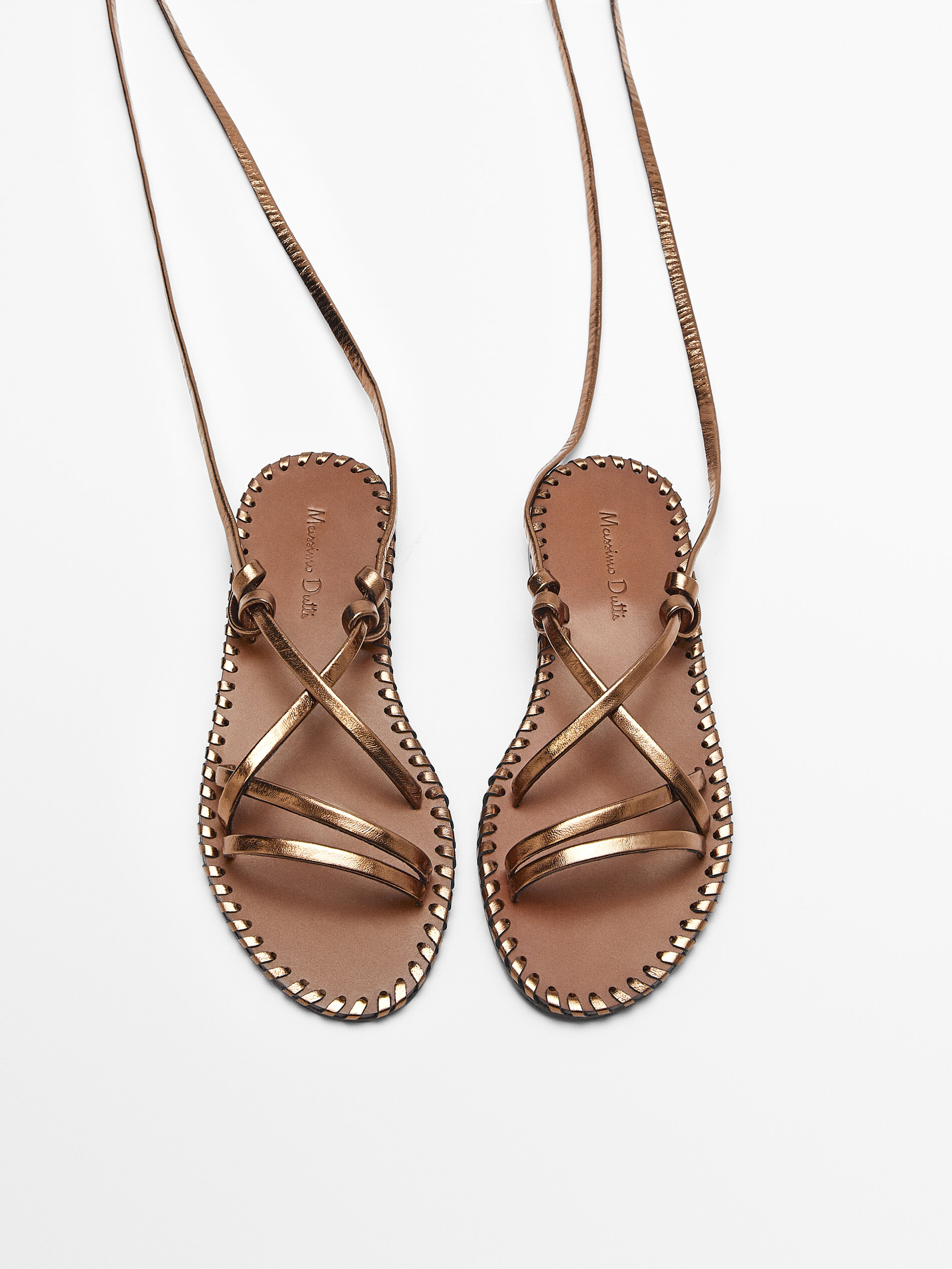 Sandalia plana piel atada - Massimo Dutti España