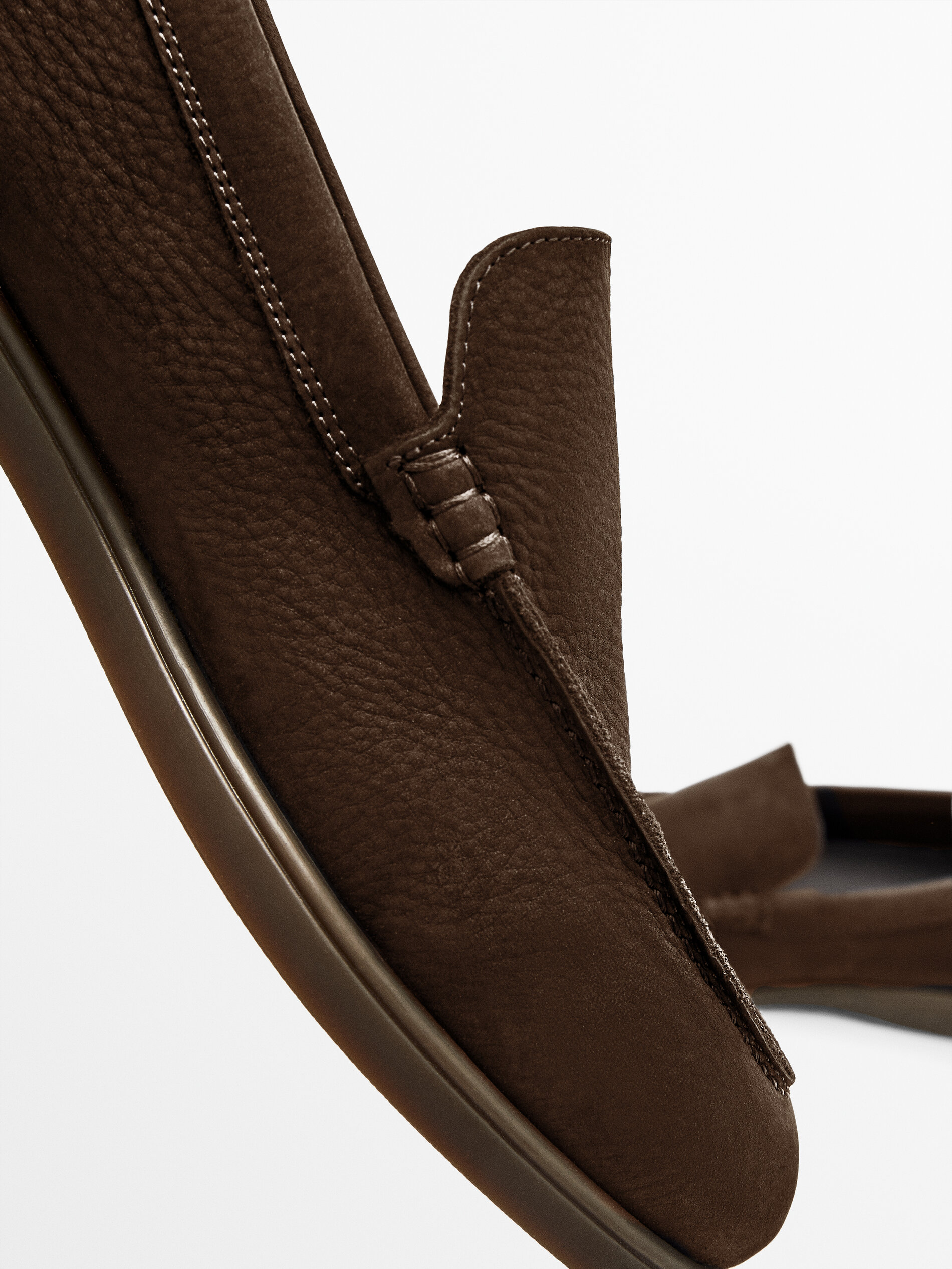 MOCASSINI SOFT IN NABUK MARRONI - Massimo Dutti Italia