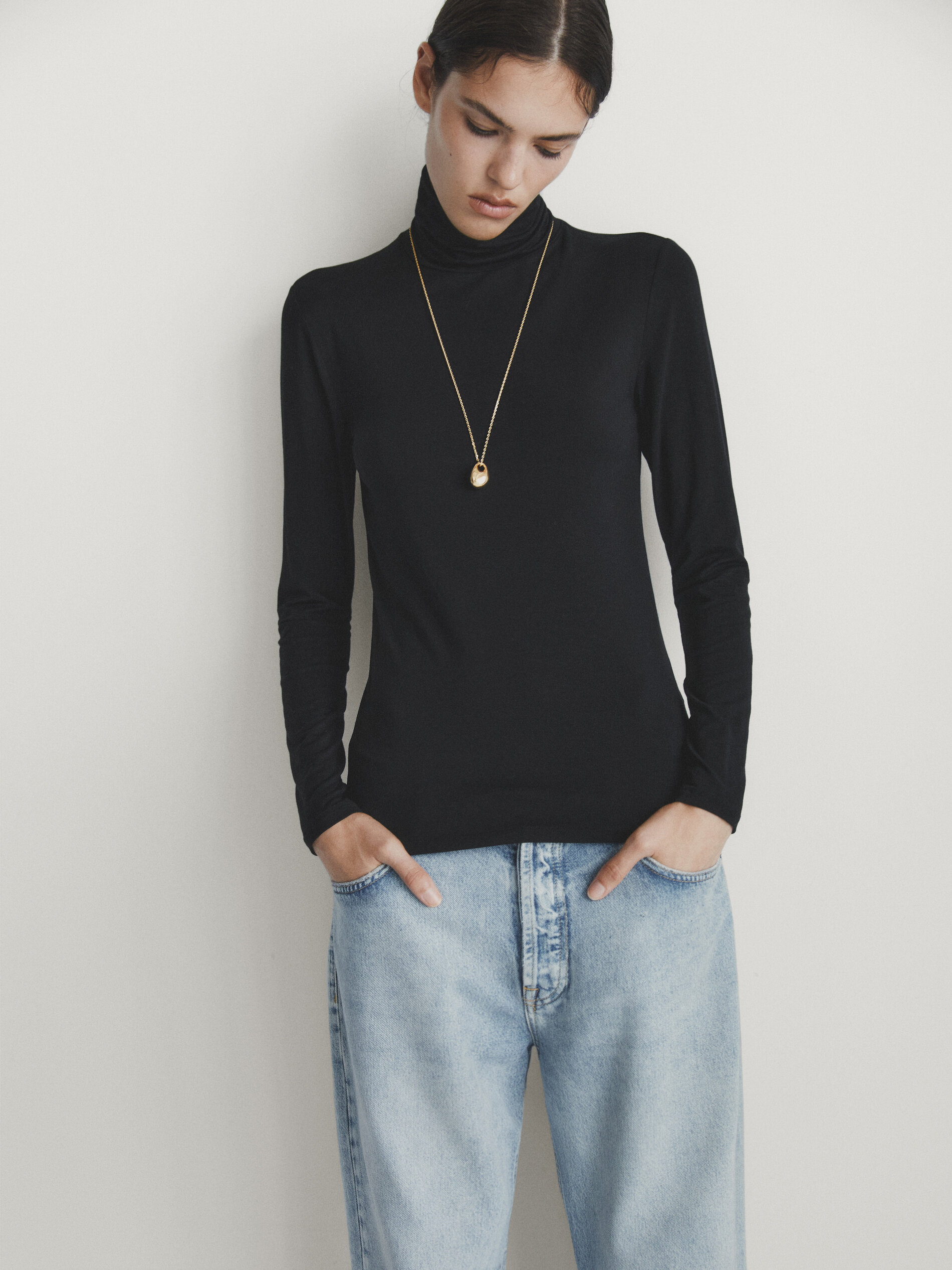 Long necklace for jeans store