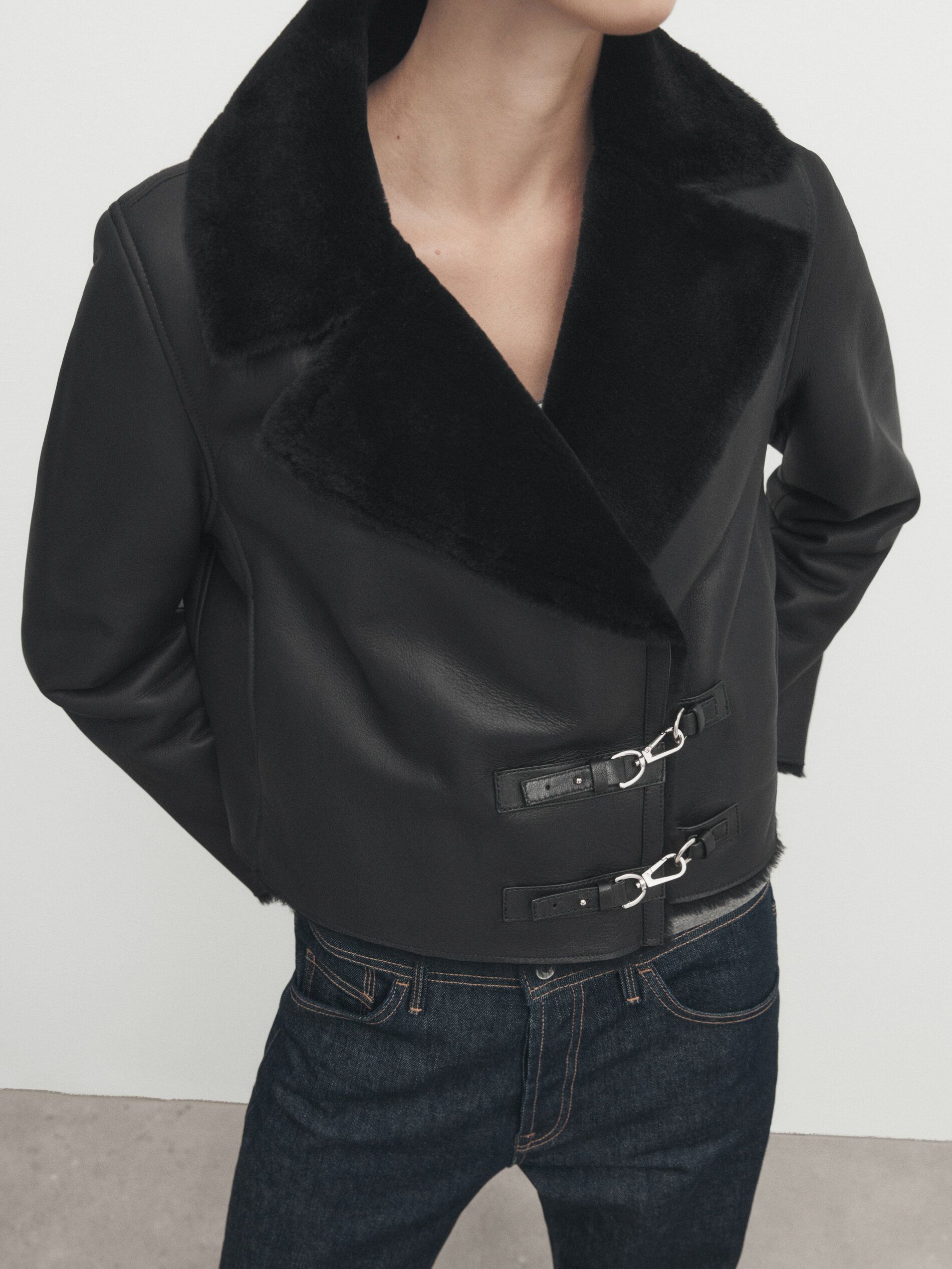 Leather mouton jacket with furskin detail - Massimo Dutti