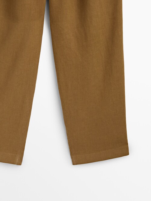 Pantalón chino con pinza lino tostado - Hombre