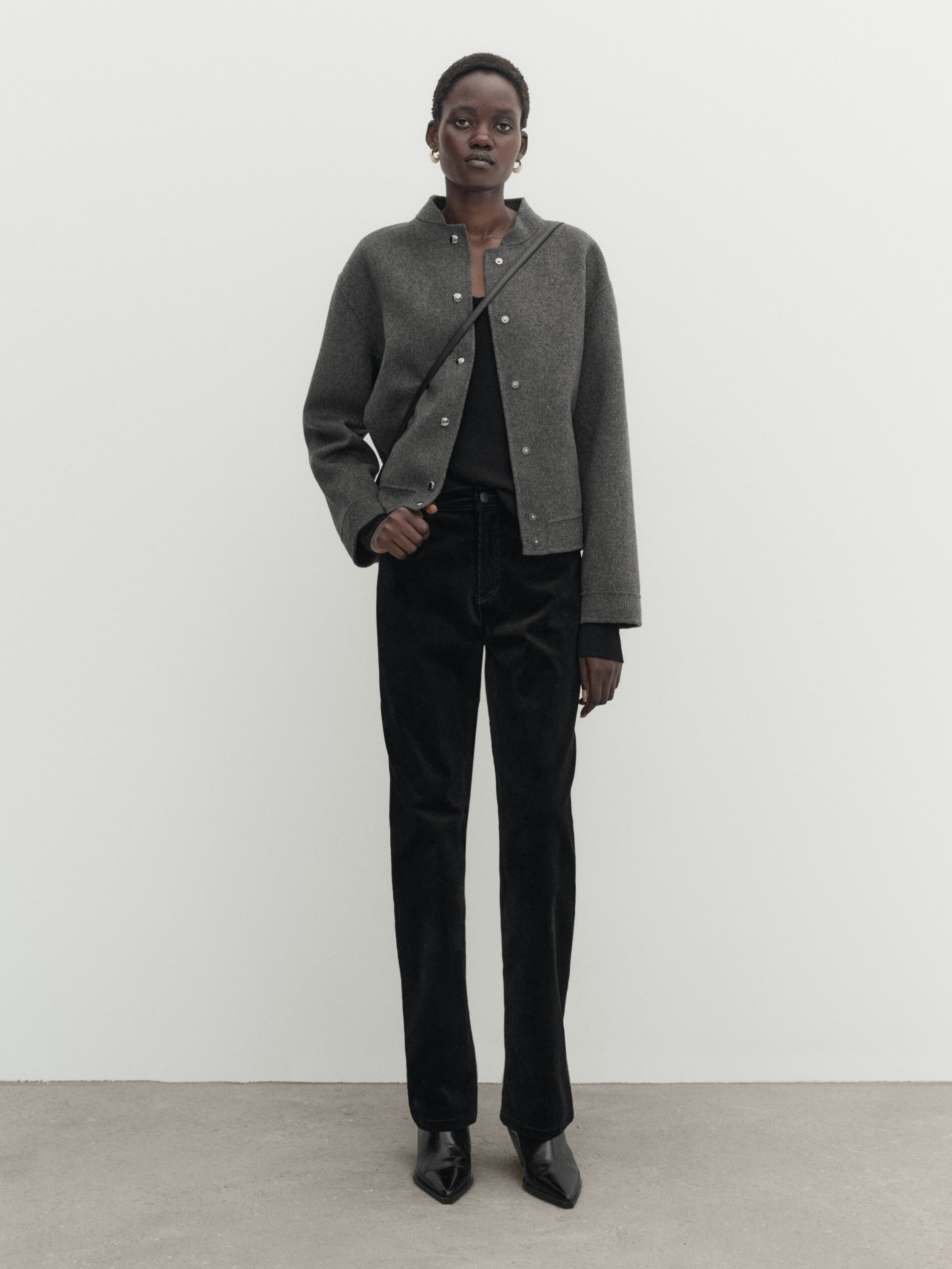 Pantalones pana hotsell massimo dutti