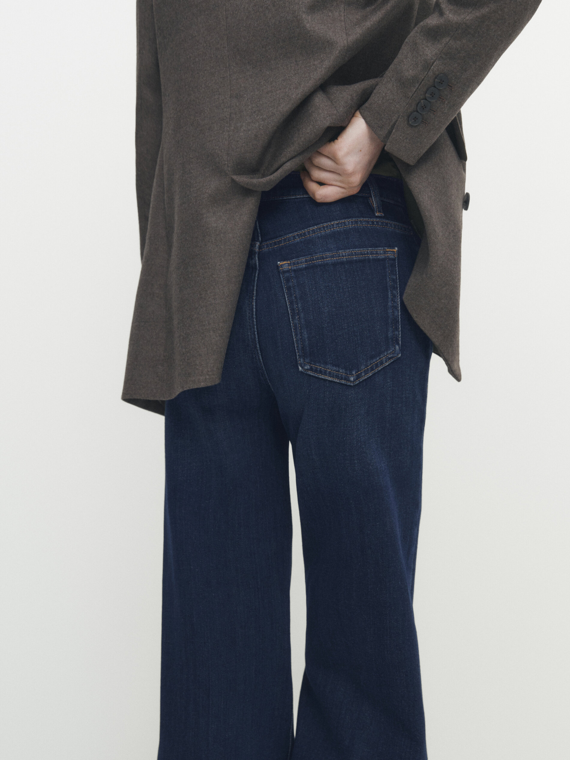 Jean taille haute effiloché en bas store