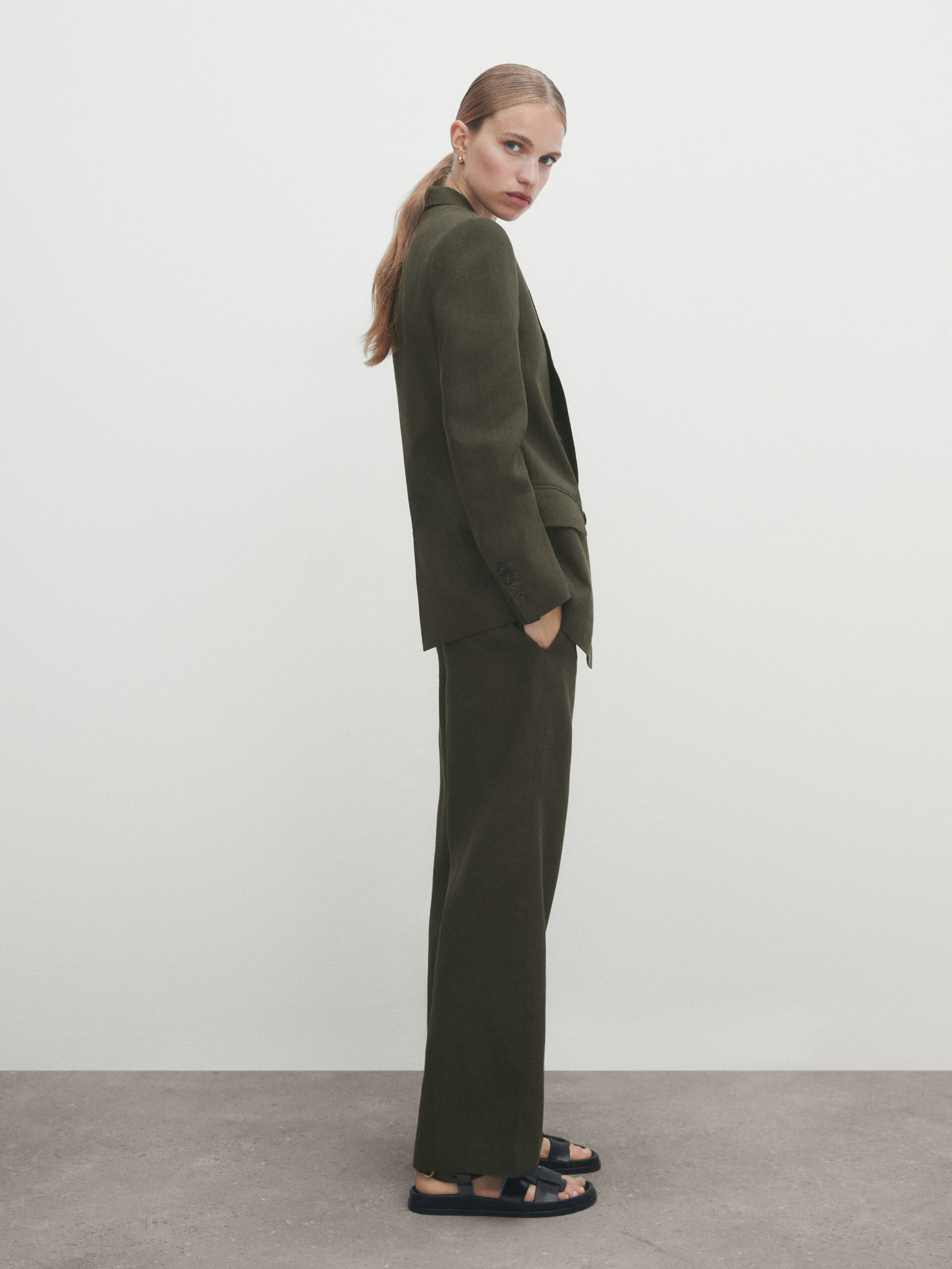 Cropped suit trousers outlet