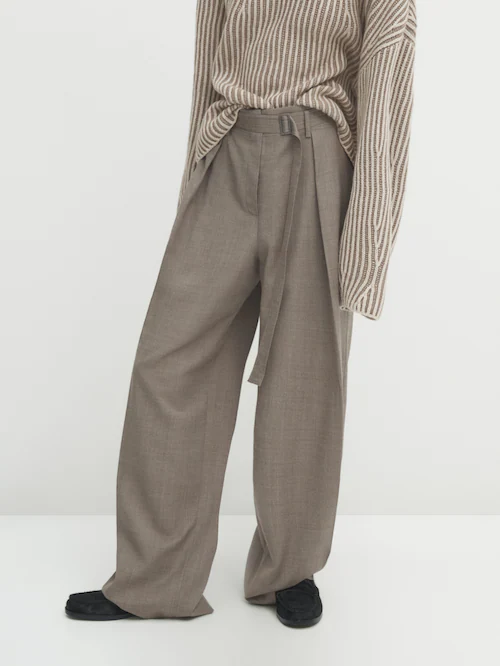 Bundfaltenhose aus Flanell mit Gürtel · Beige · Röcke | Massimo Dutti