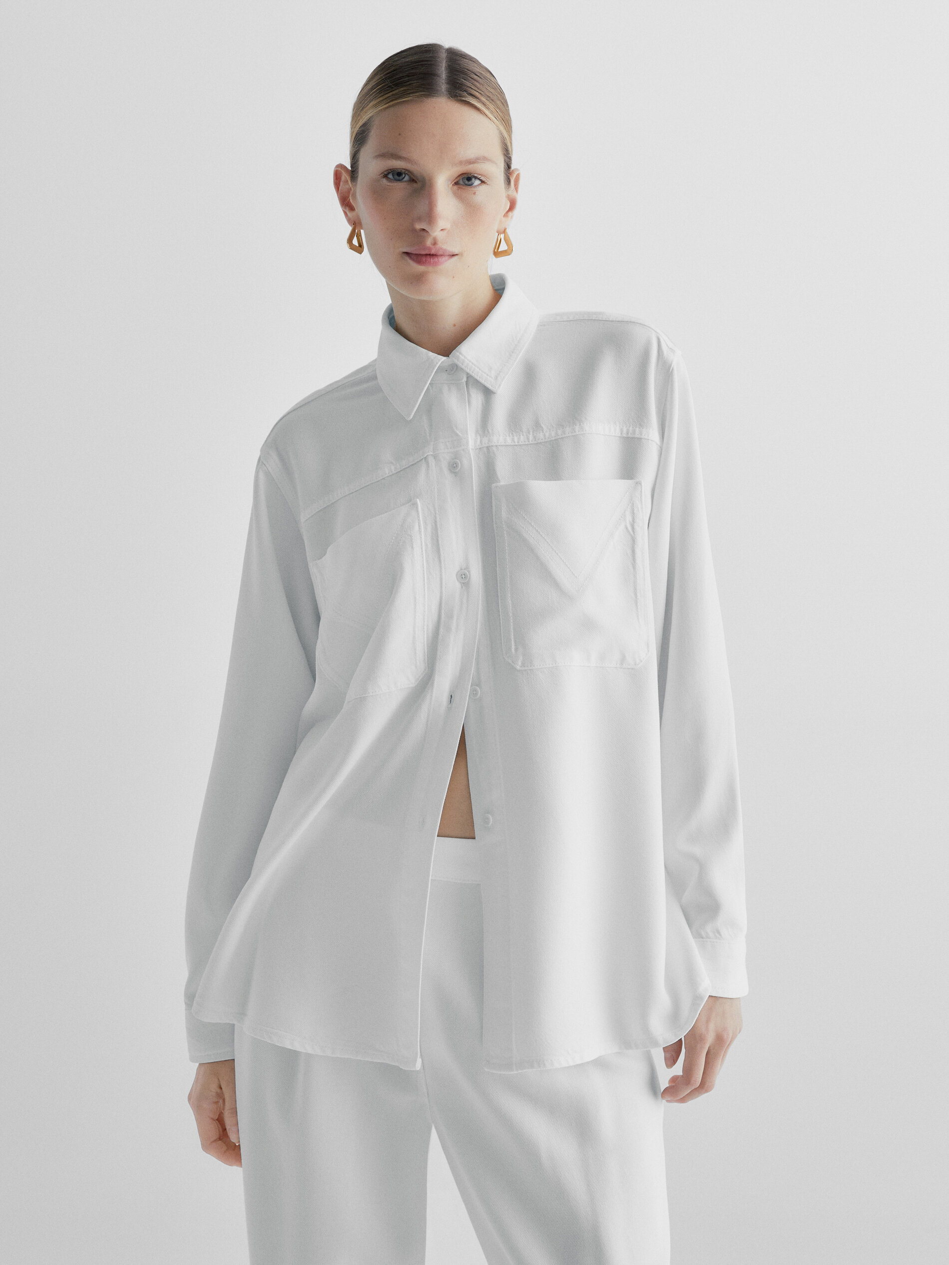 Camicia in lyocell con tasche Ecru Massimo Dutti