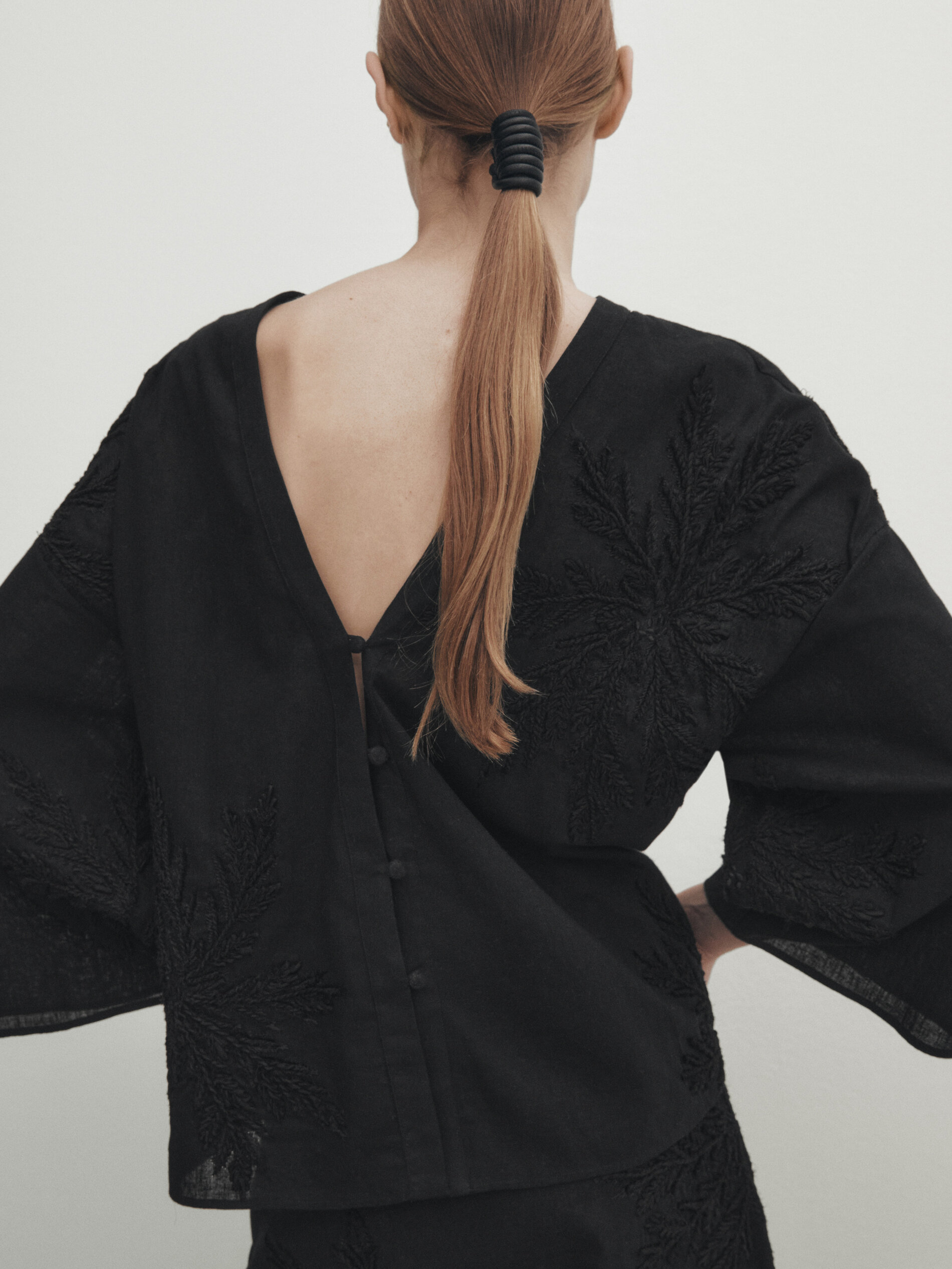 Kimono shirt with embroidery