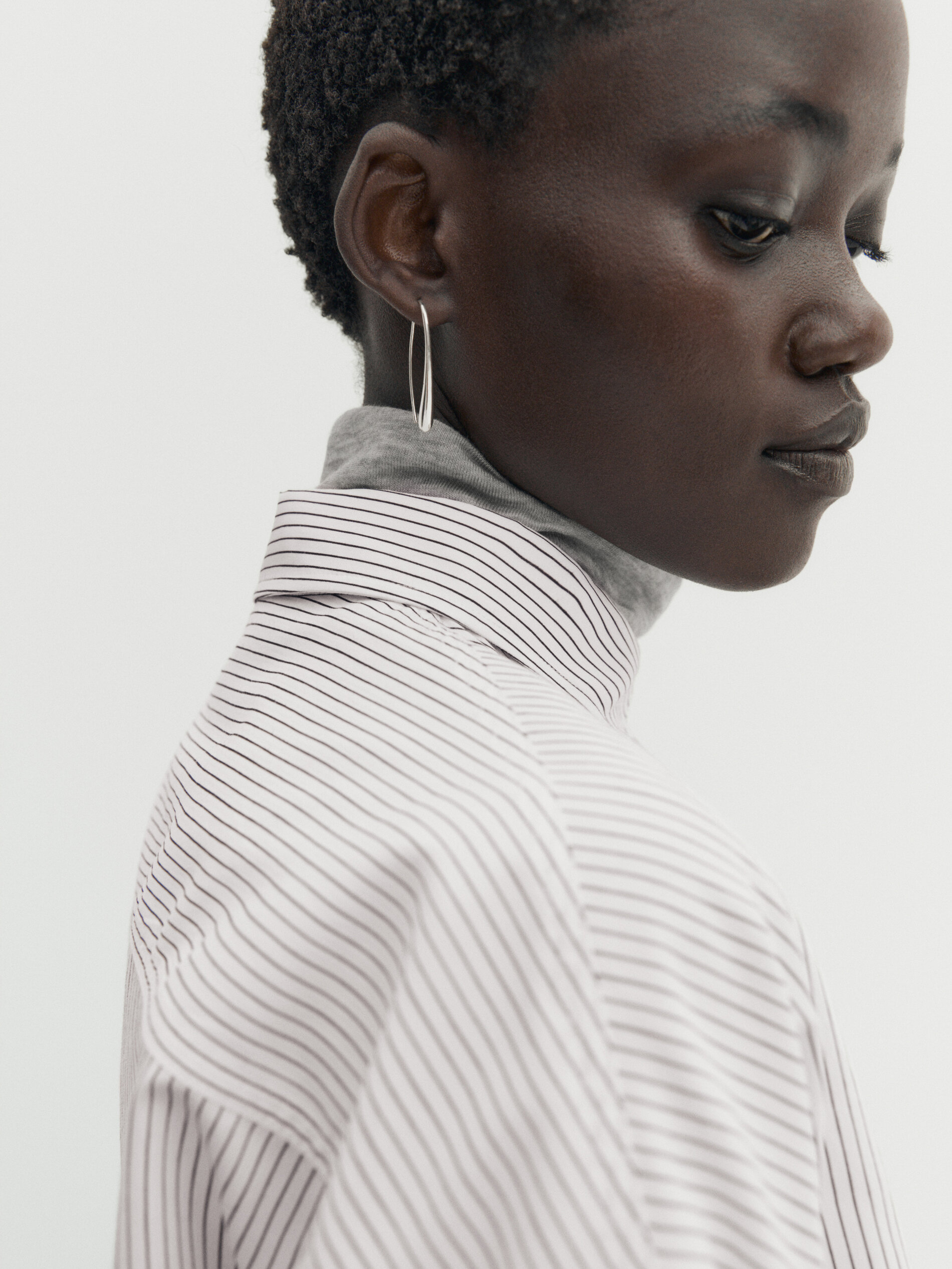 Camicia a righe con collo abbottonato Bianco Camicie Massimo