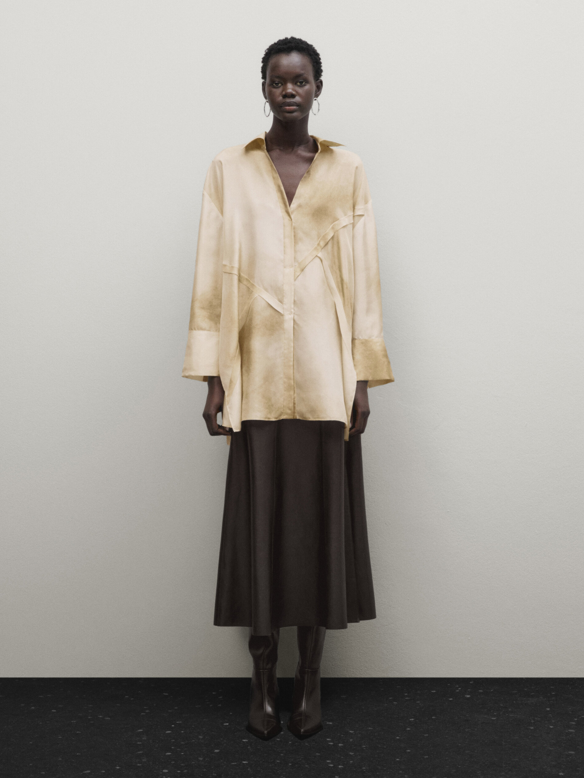 Camicetta stampata di seta con cuciture Limited Edition Beige