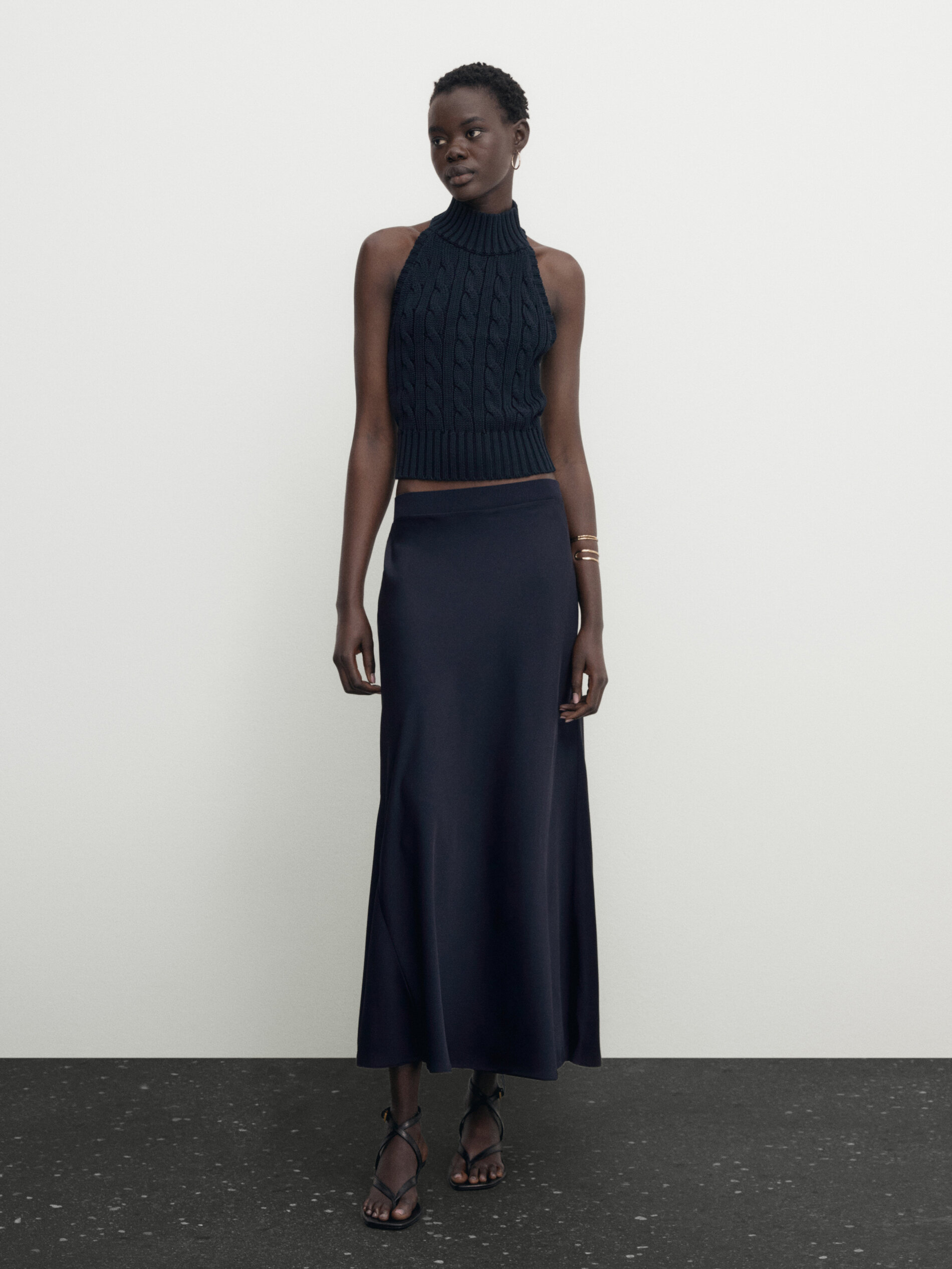 Massimo dutti black cheap satin skirt