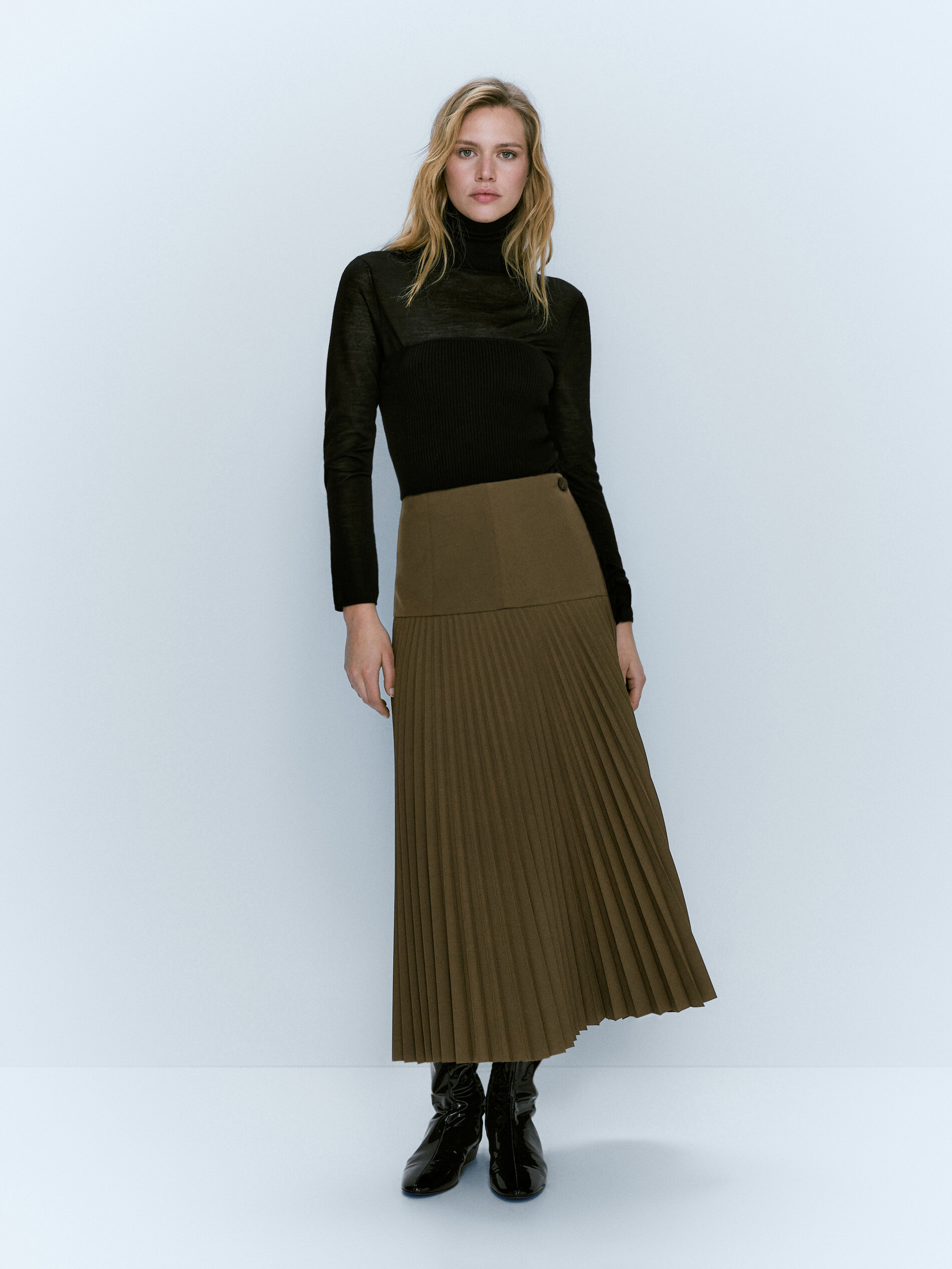 Pleated midi shop skirt khaki