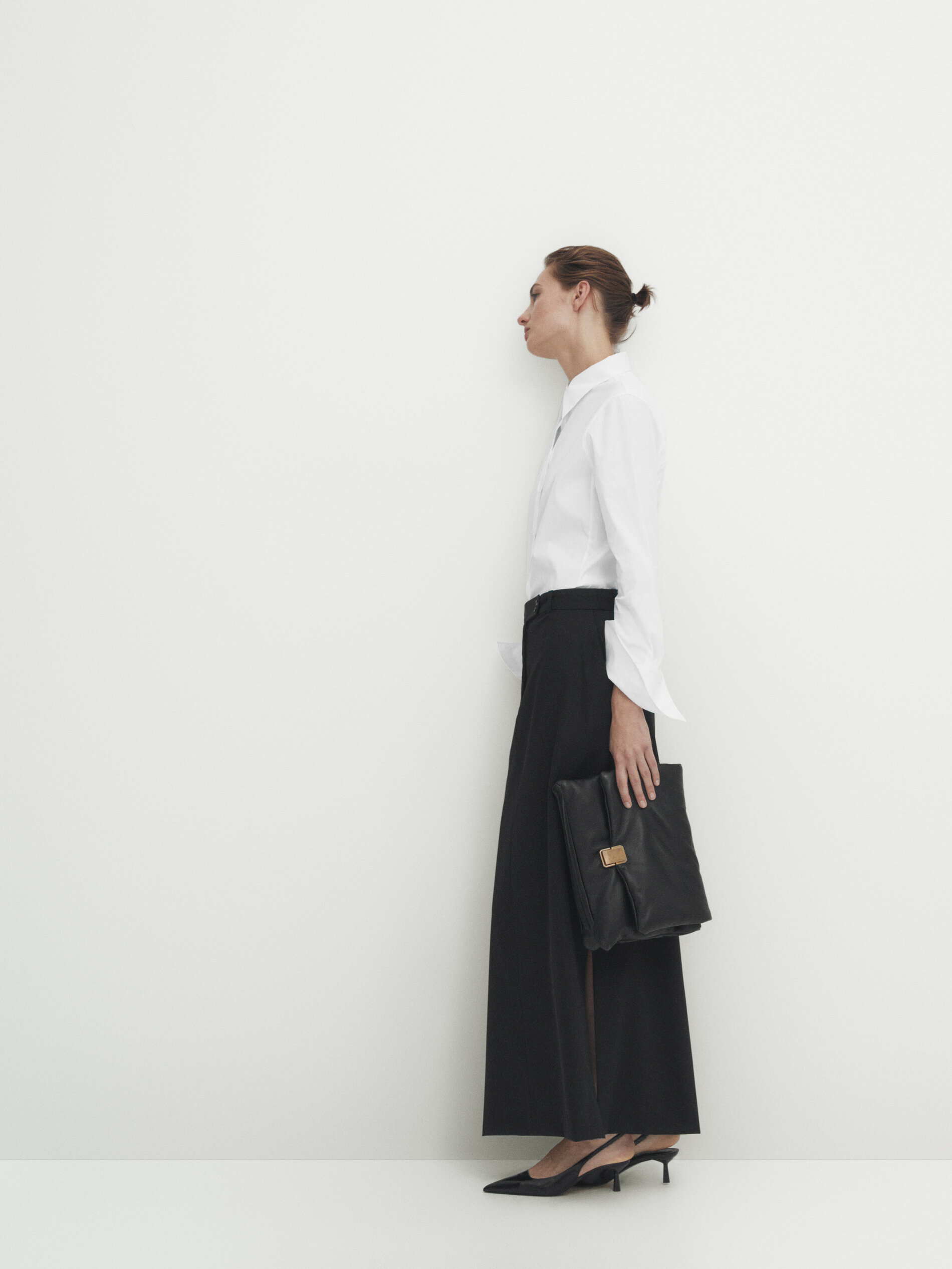 Long tailored skirt with slits