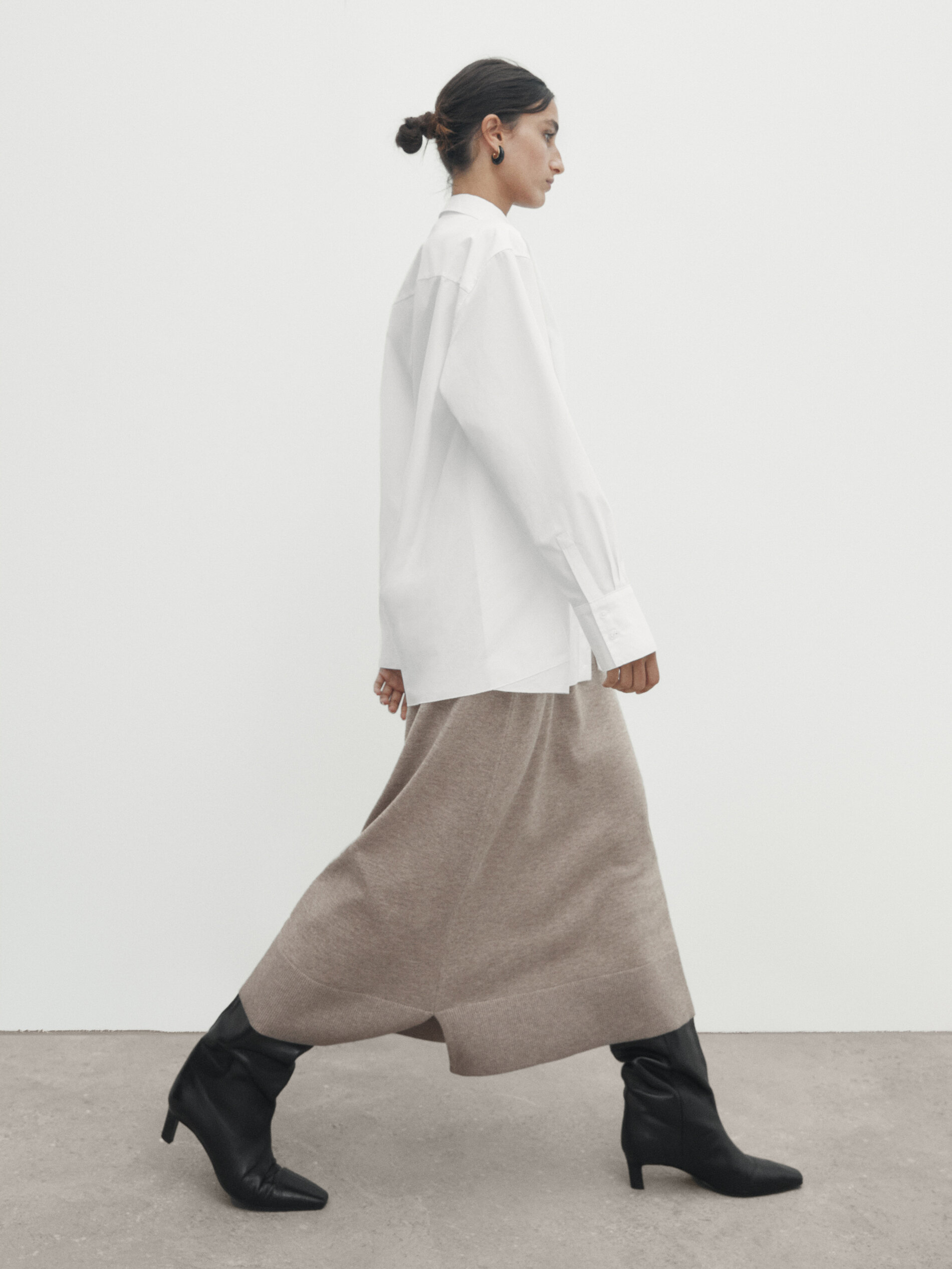 Knit midi skirt Mink Smart Skirts Massimo Dutti