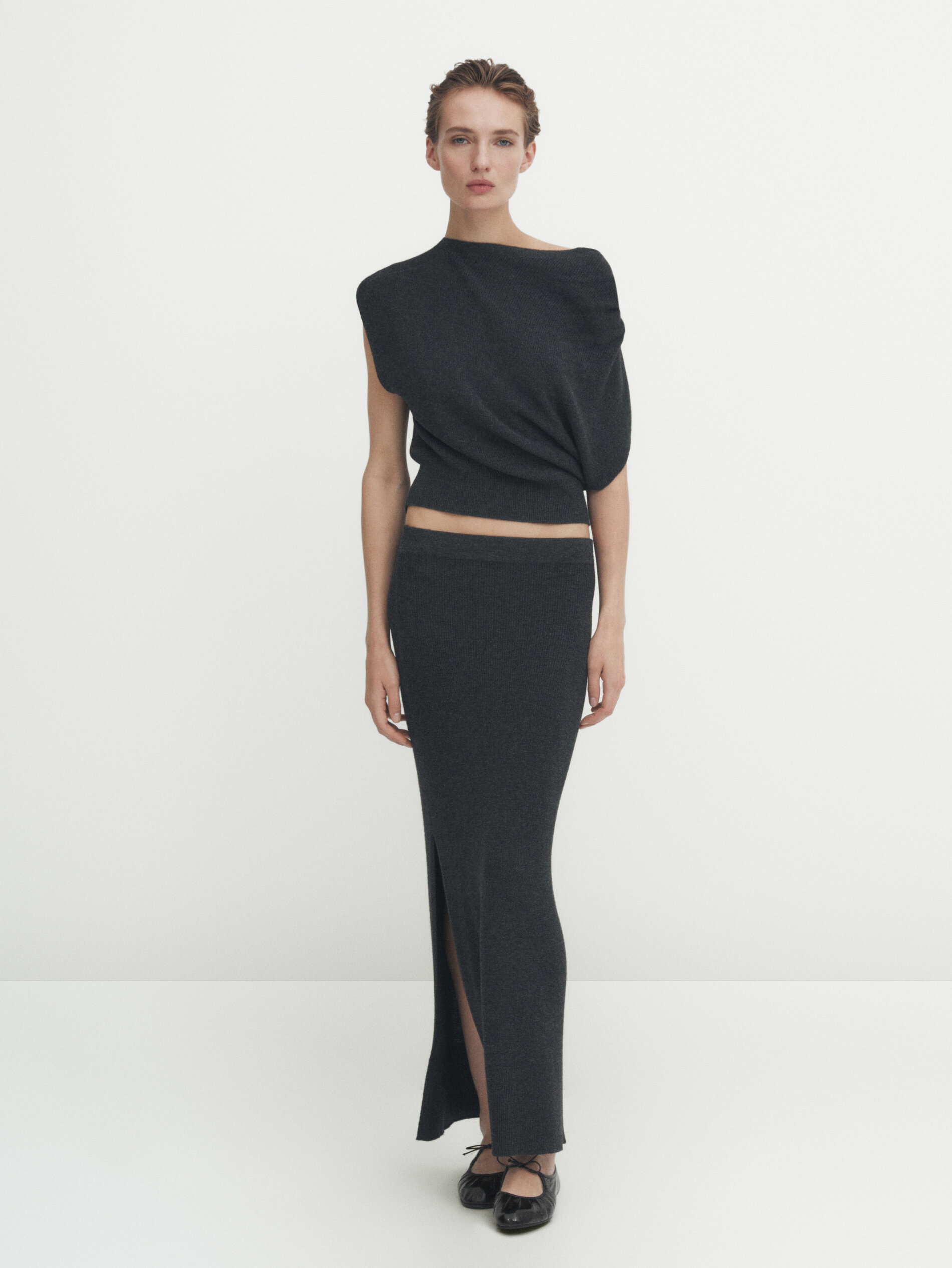 Long black knit hotsell skirt and top