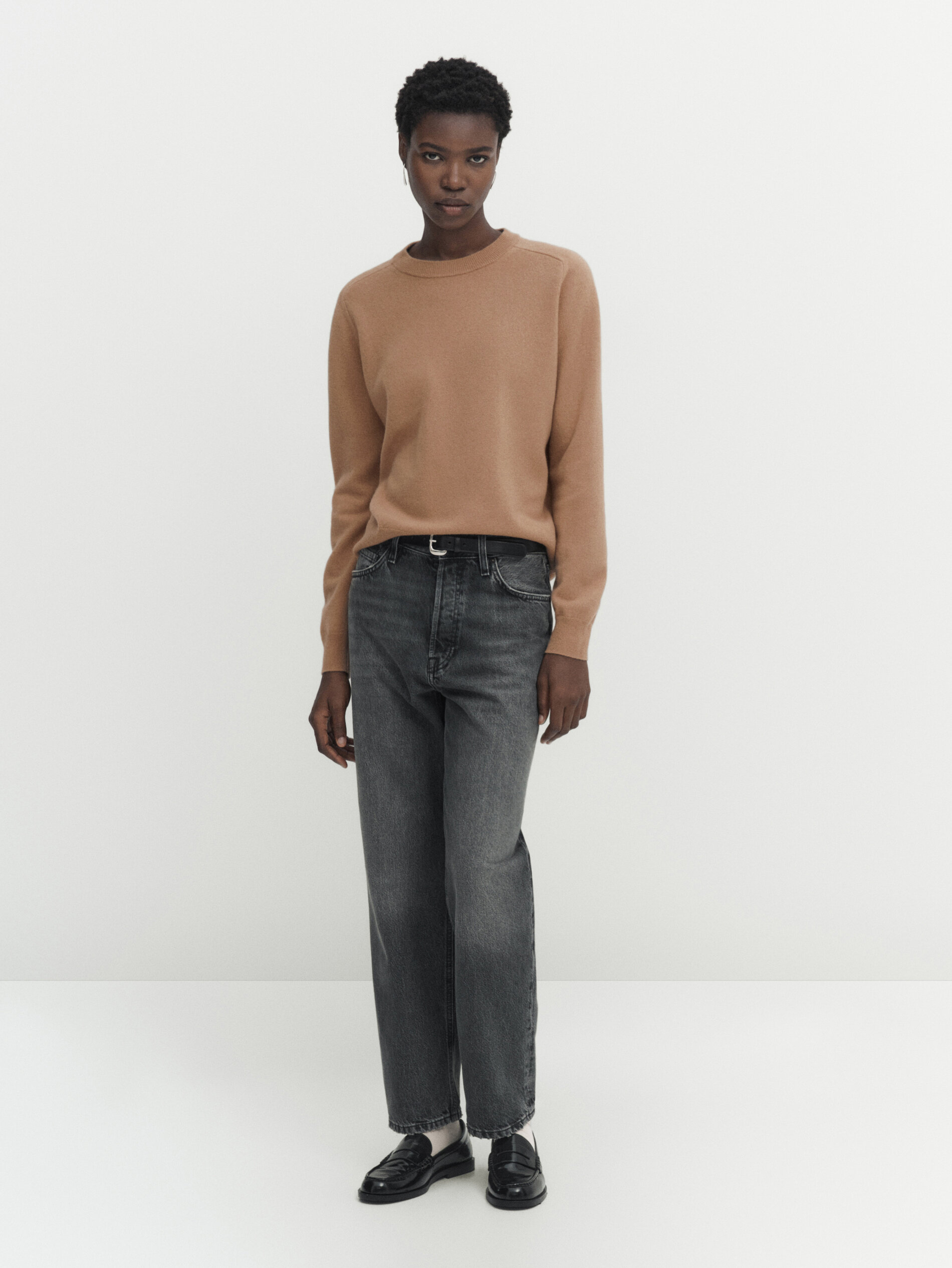 Camel crew store neck sweater