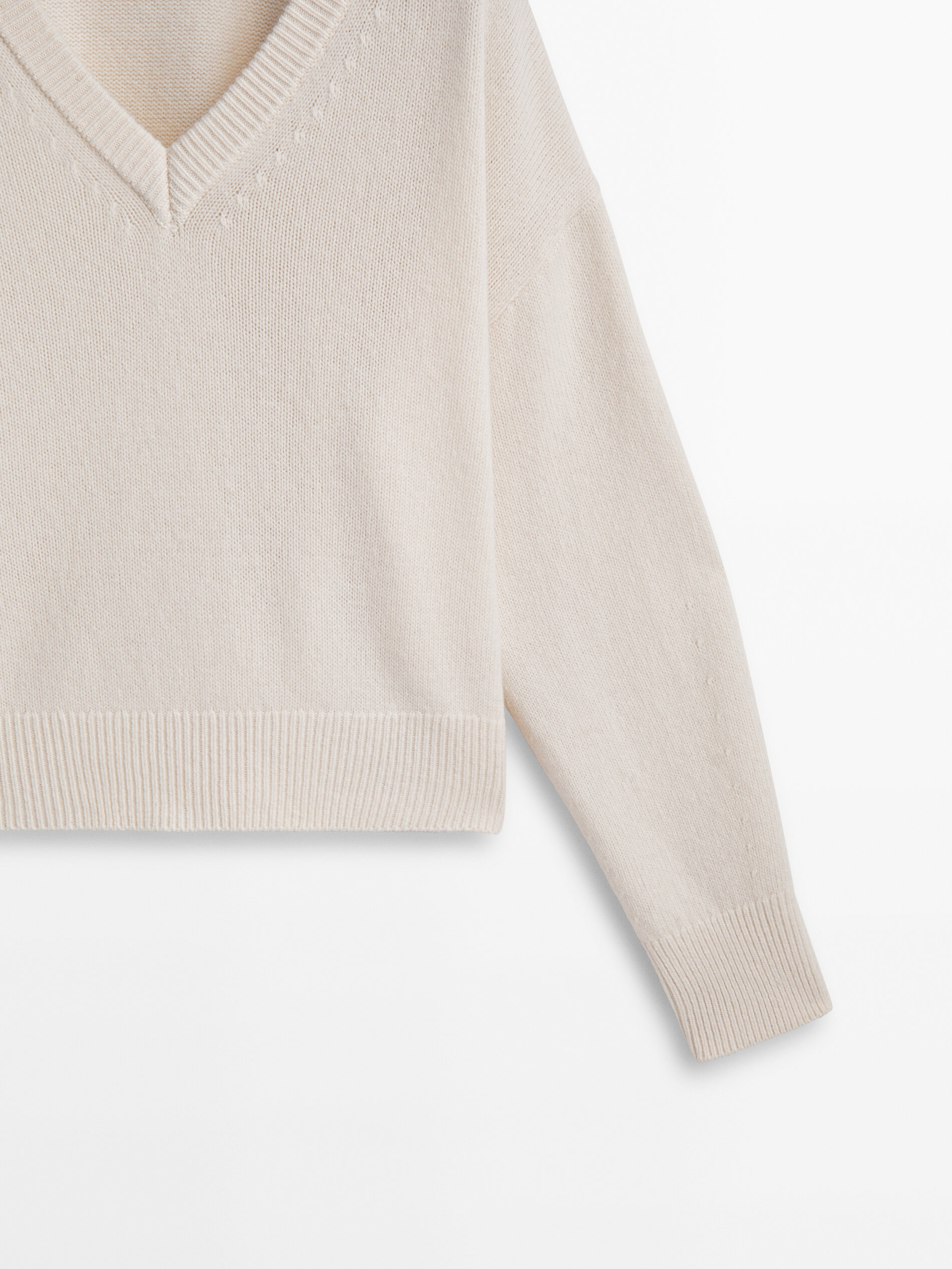 Sweater v sale