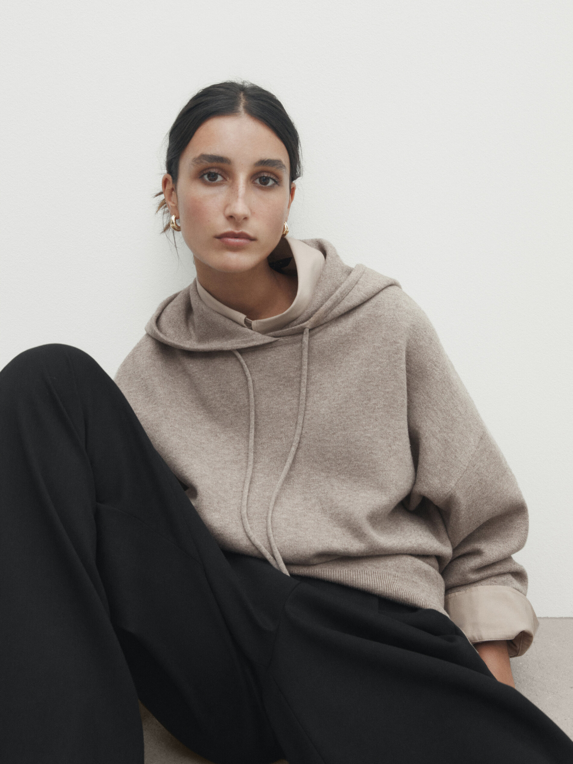 Knit sweater with hood