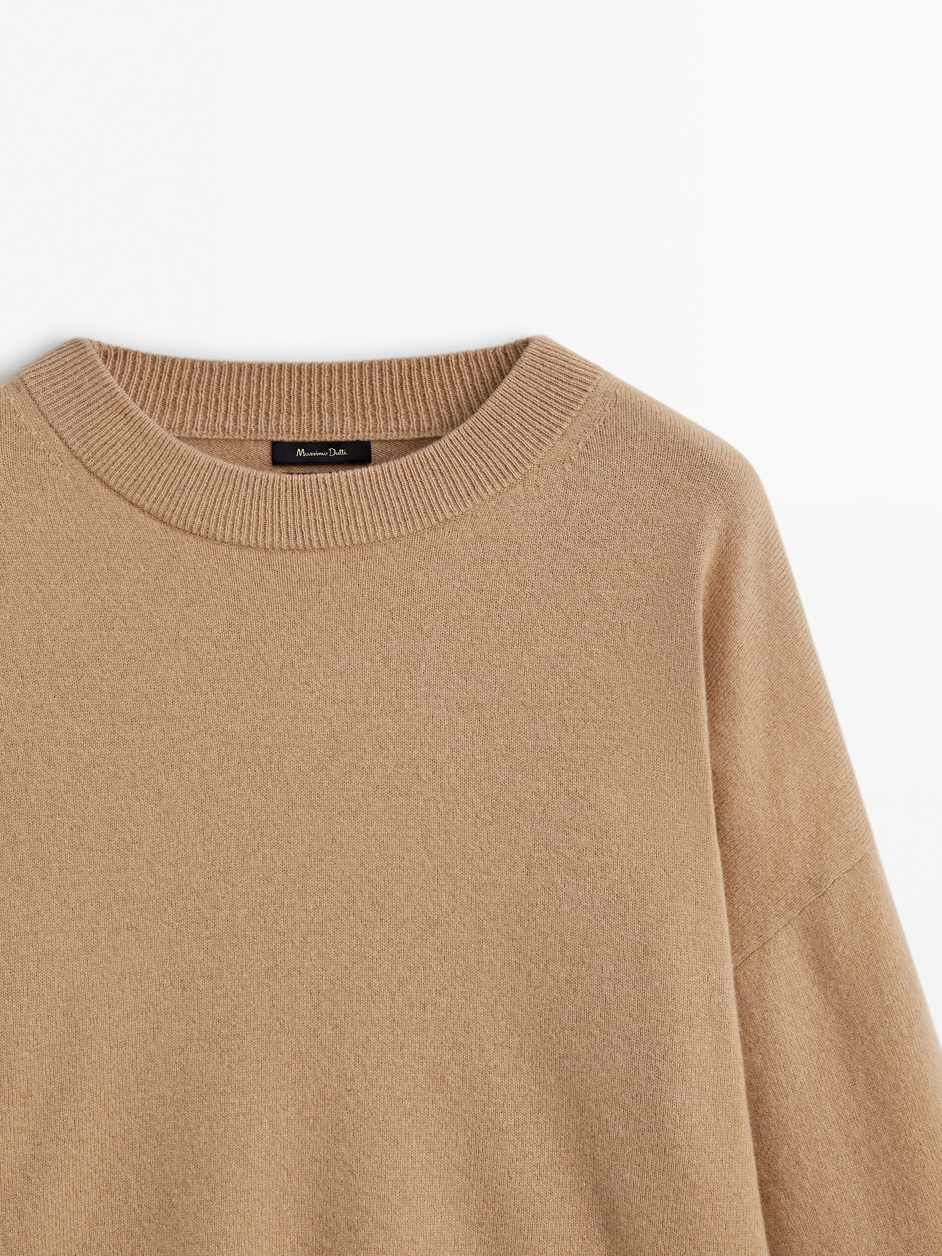 Sweater camel hotsell