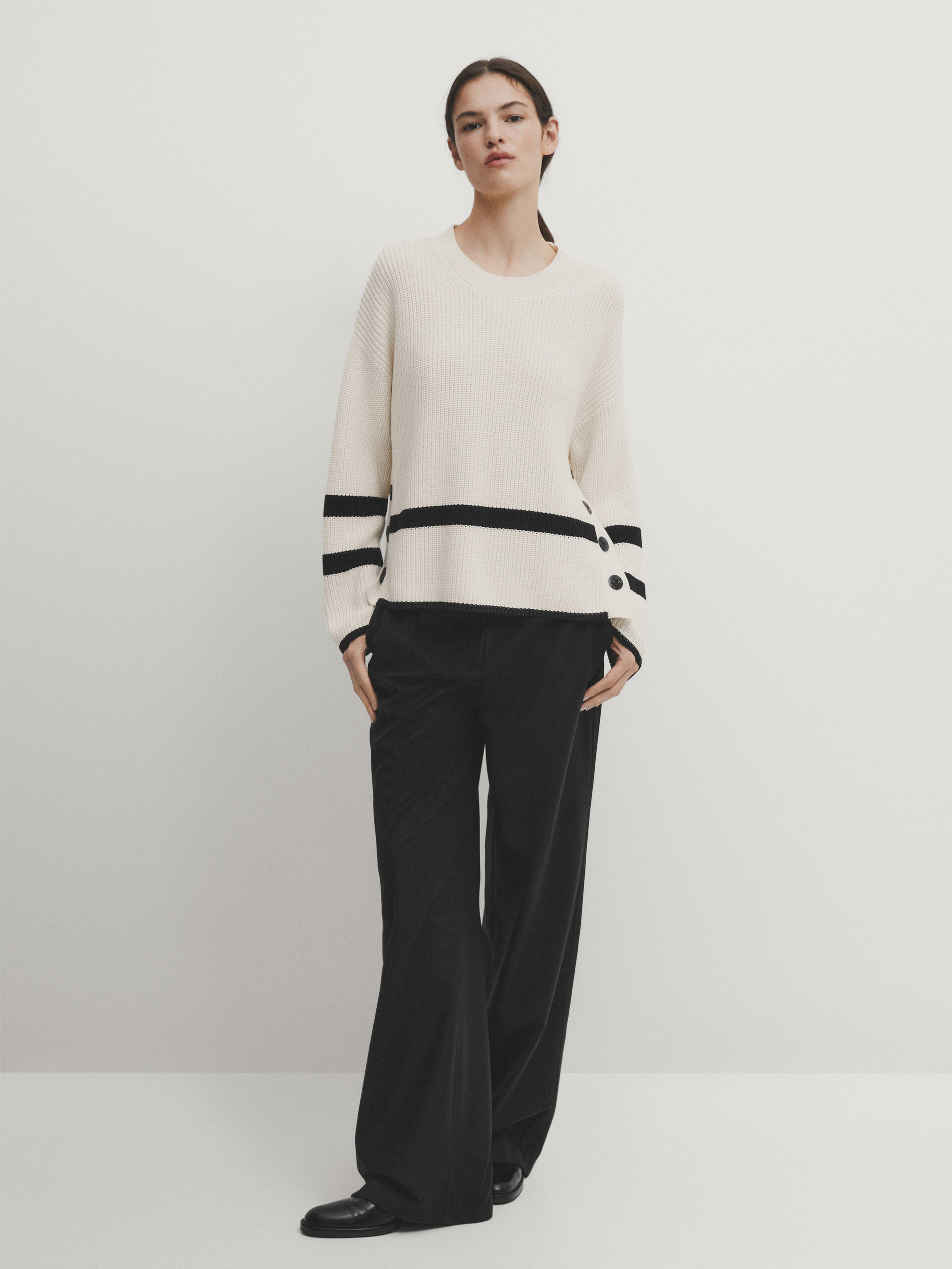 Purl knit sweater with stripes and side buttons