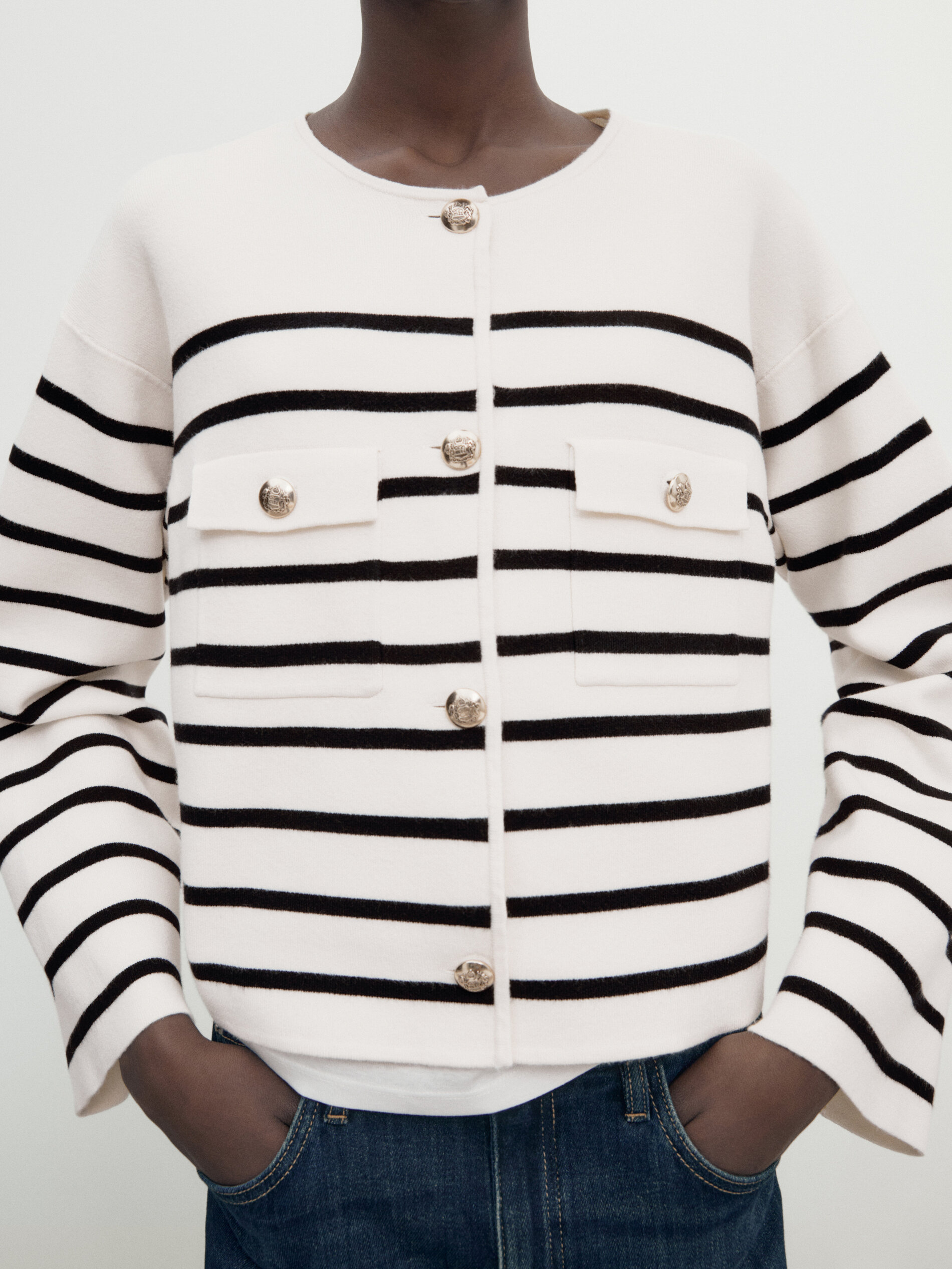 White sweater discount with pockets