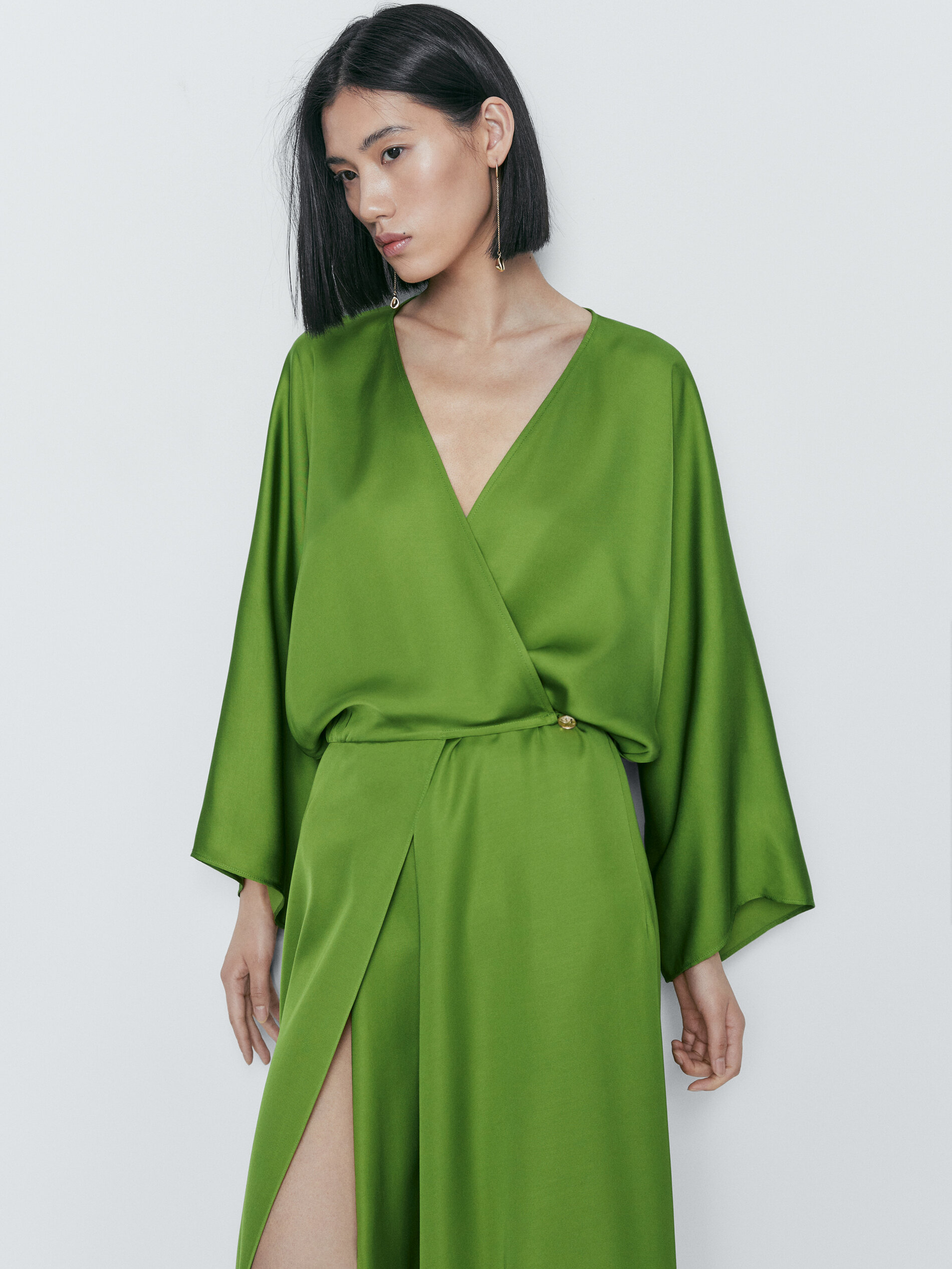 Flowing kimono dress with sash belt detail