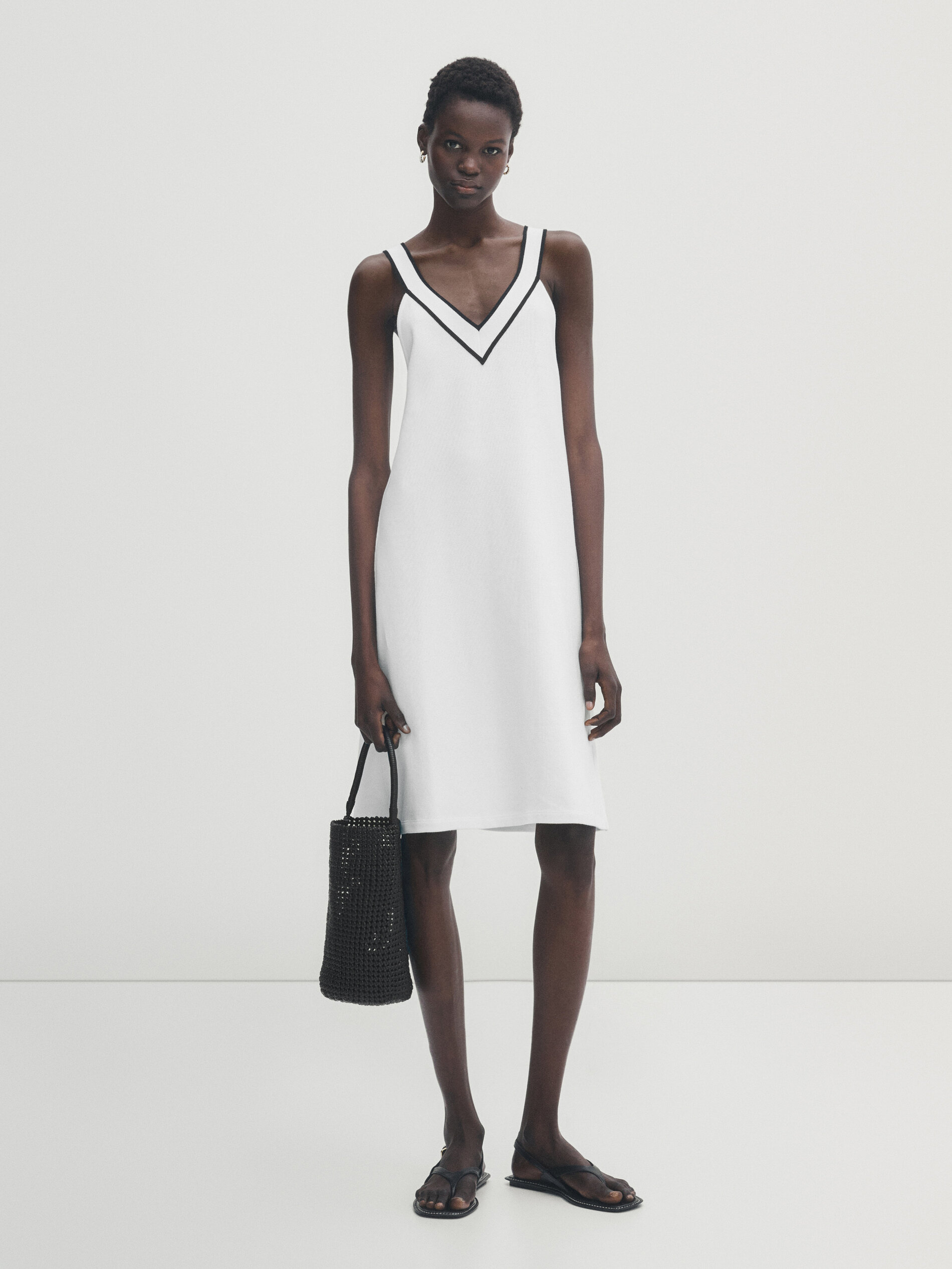 Massimo dutti black and white sale dress