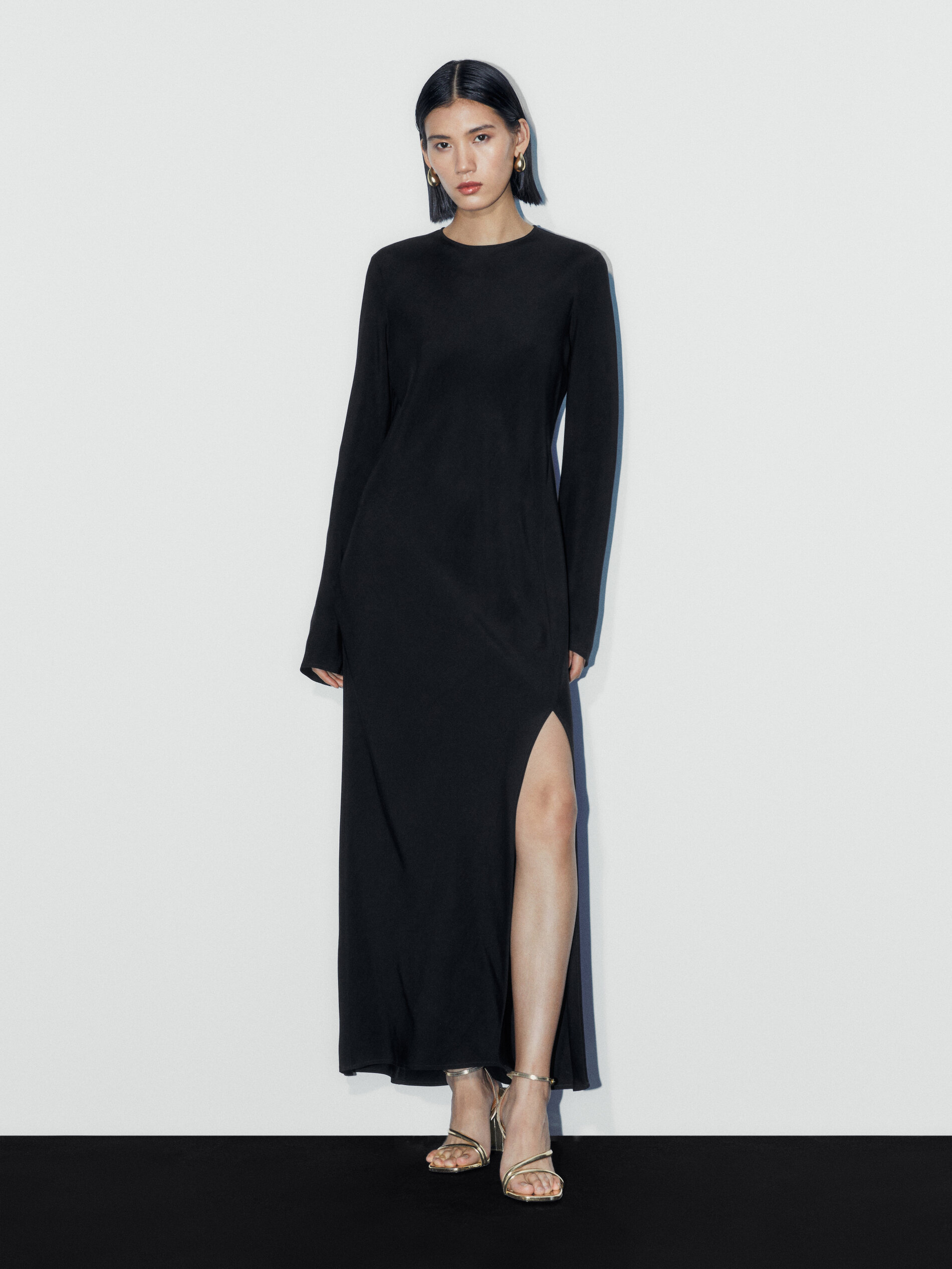 Long flowing dress with long sleeves