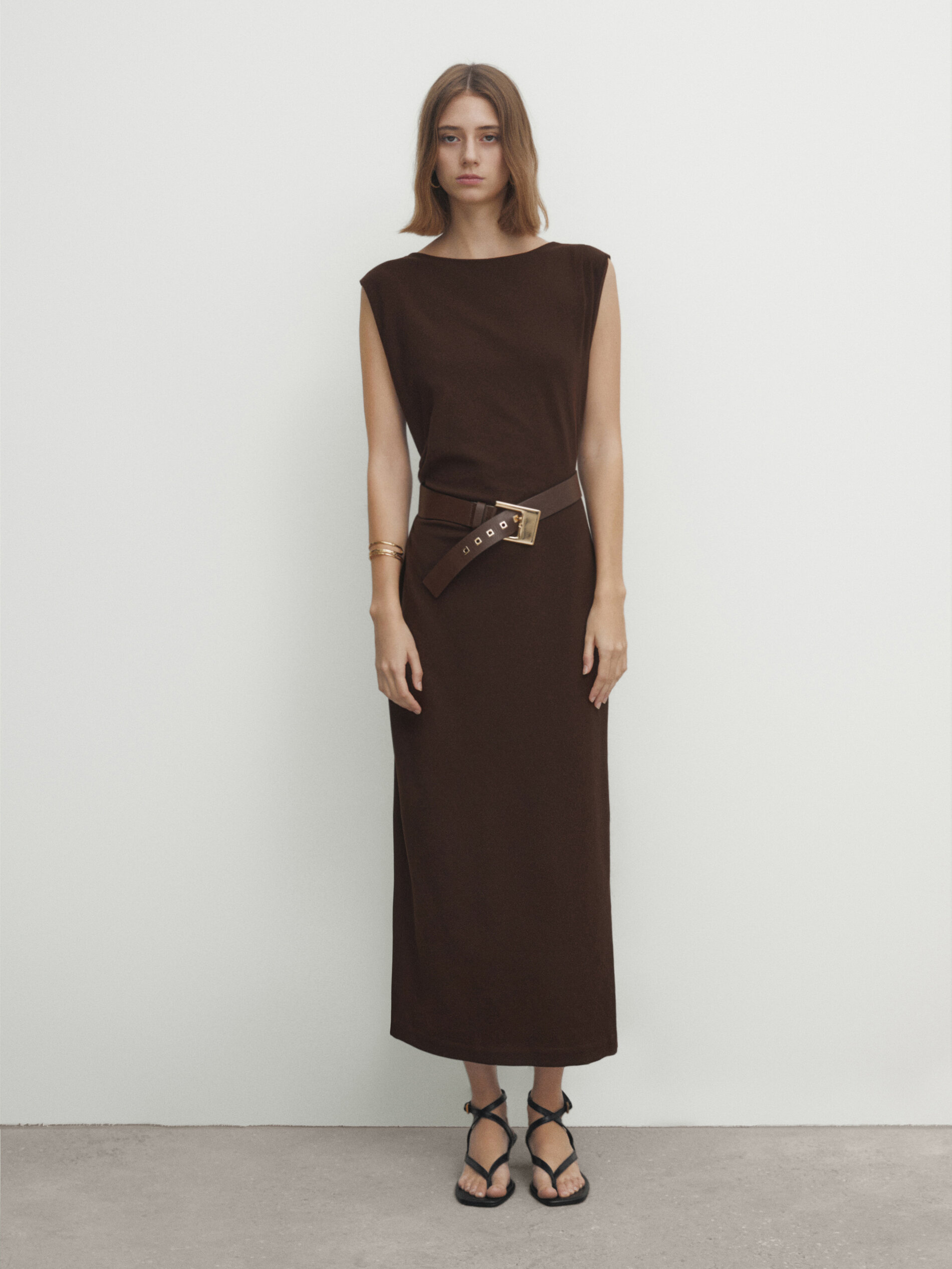 Lyocell blend dress with gathered detail on the side · Chocolate