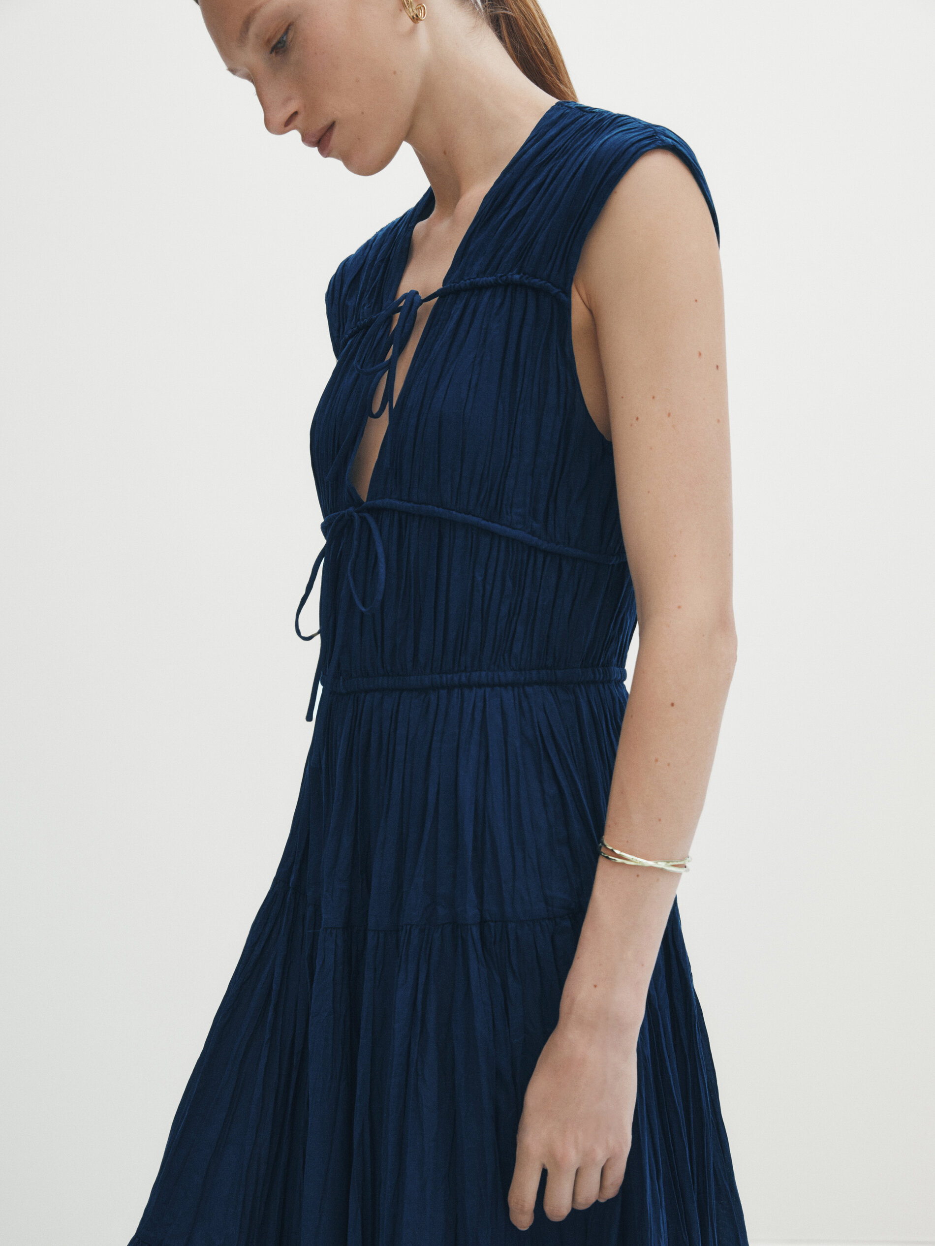 Dress hotsell with tie
