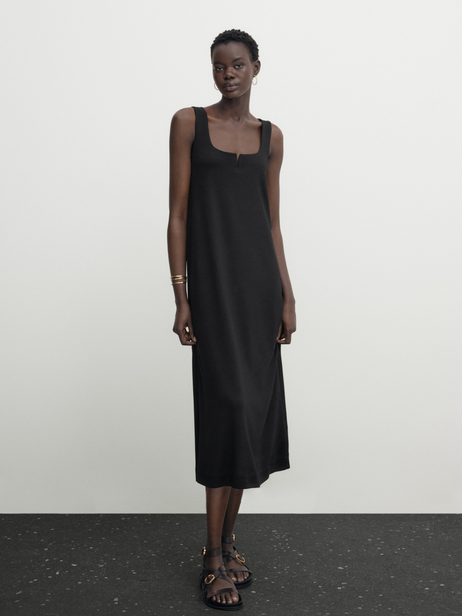 Strappy V neck midi dress