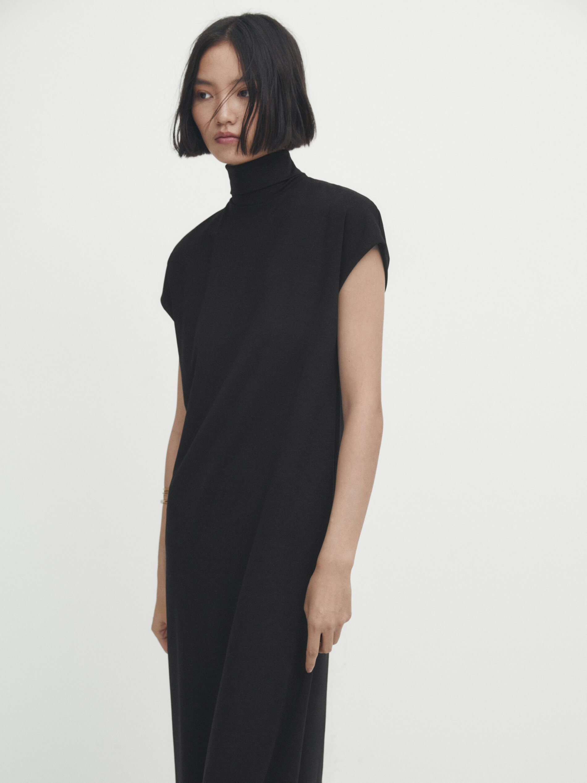 Vestido cuello alto manga corta deals