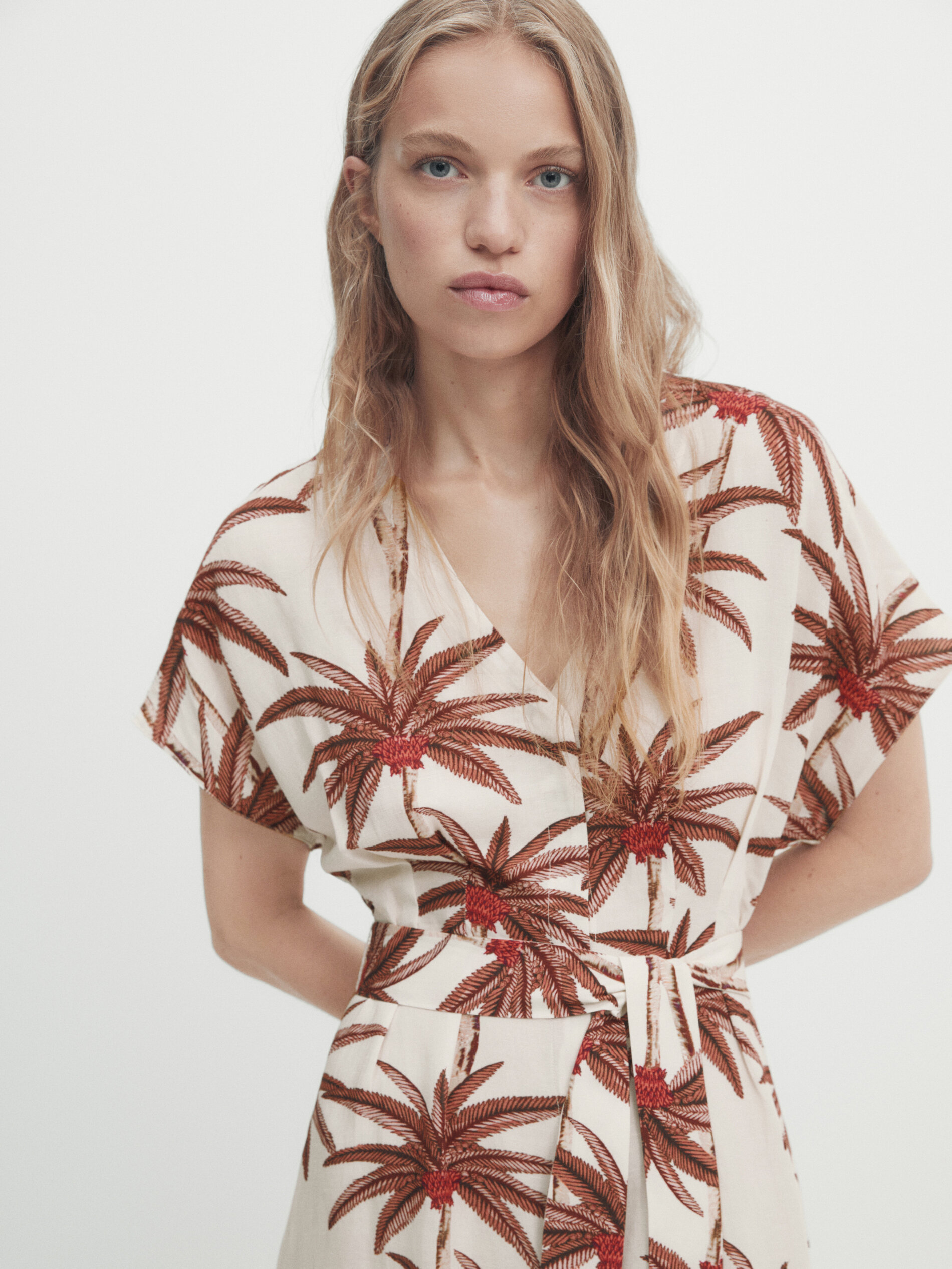 Palm tree discount t shirt dress