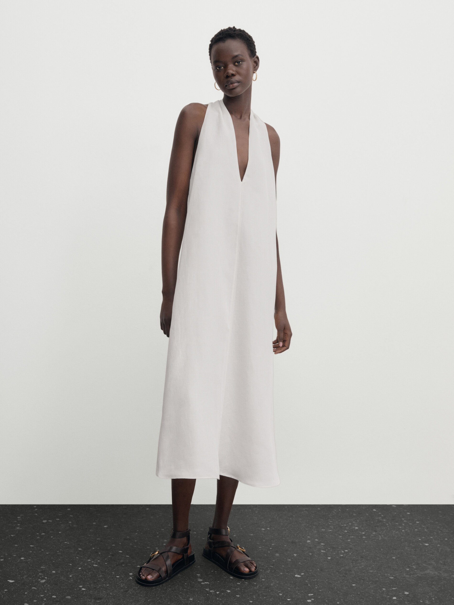 Midi dress with criss cross detail at the back