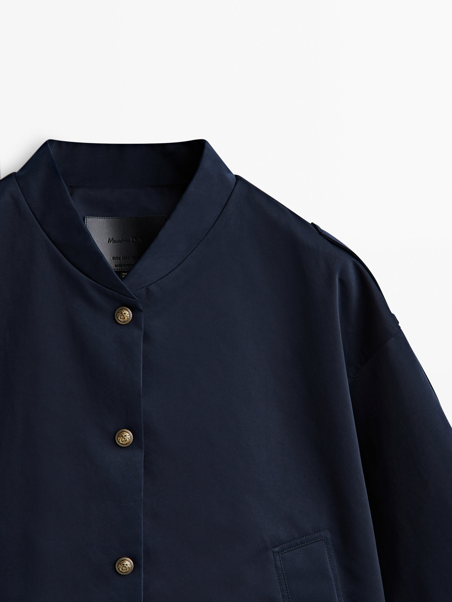 Bomber jacket with snap buttons