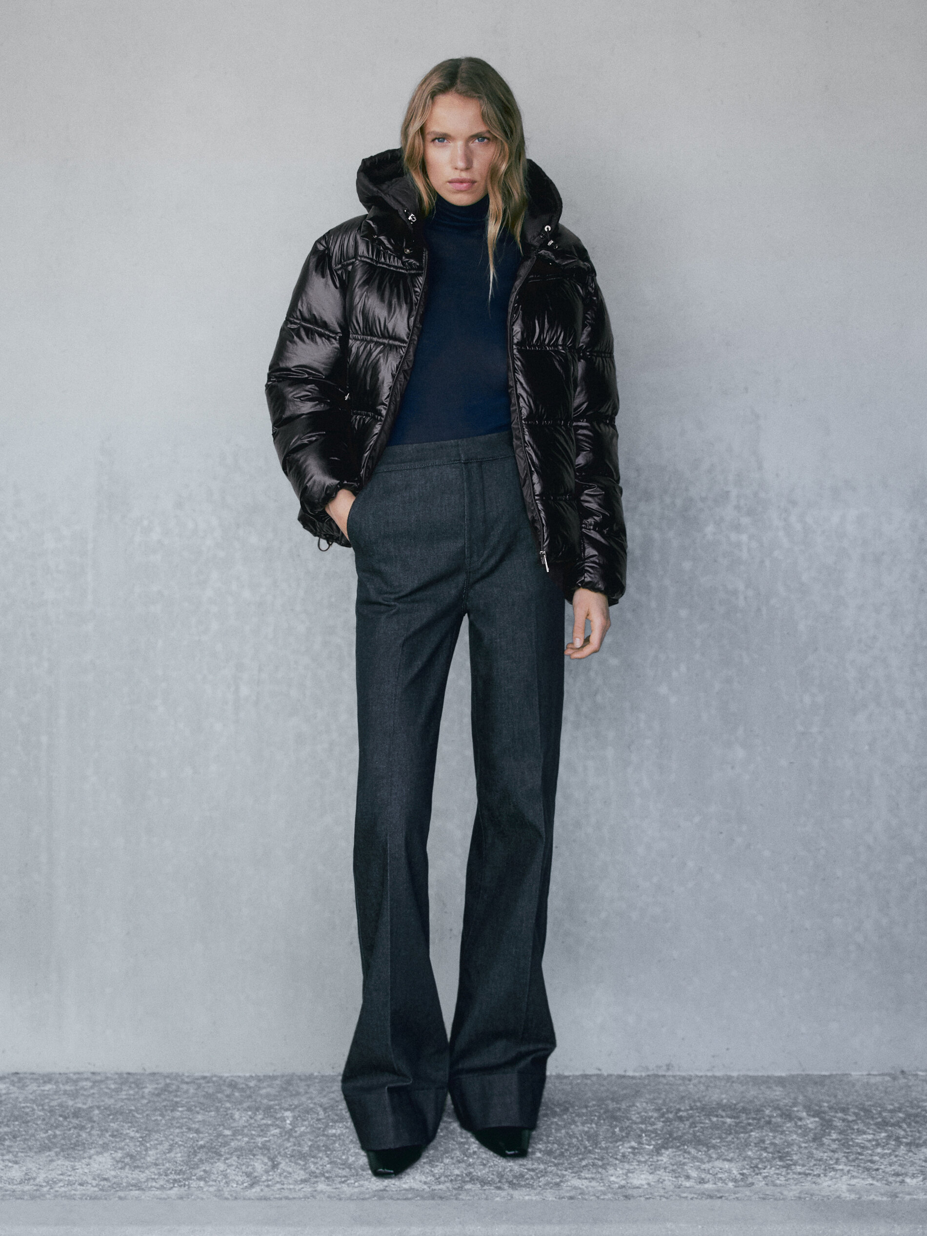 Puffer jacket with contrast hood