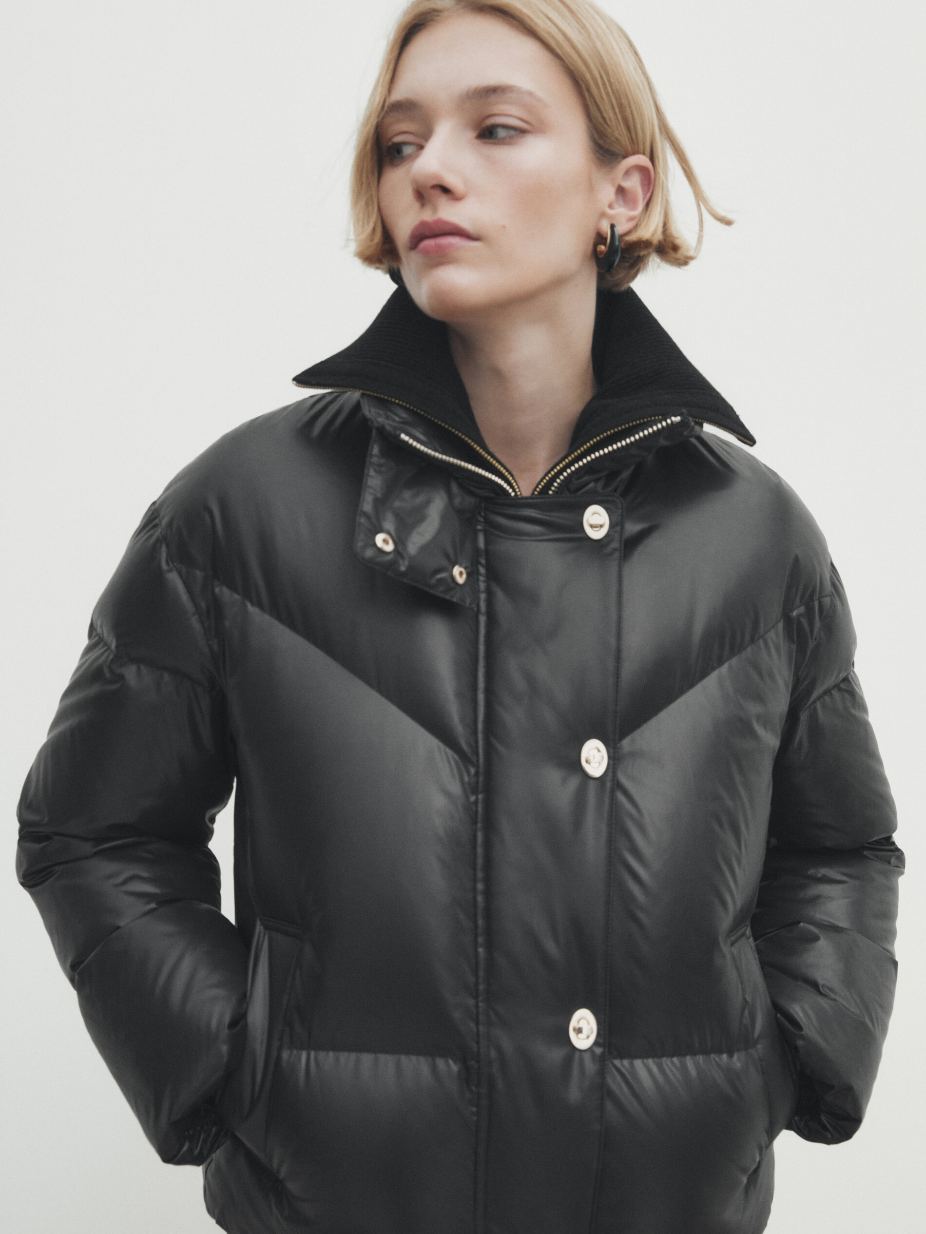 Padded jacket with snap buttons