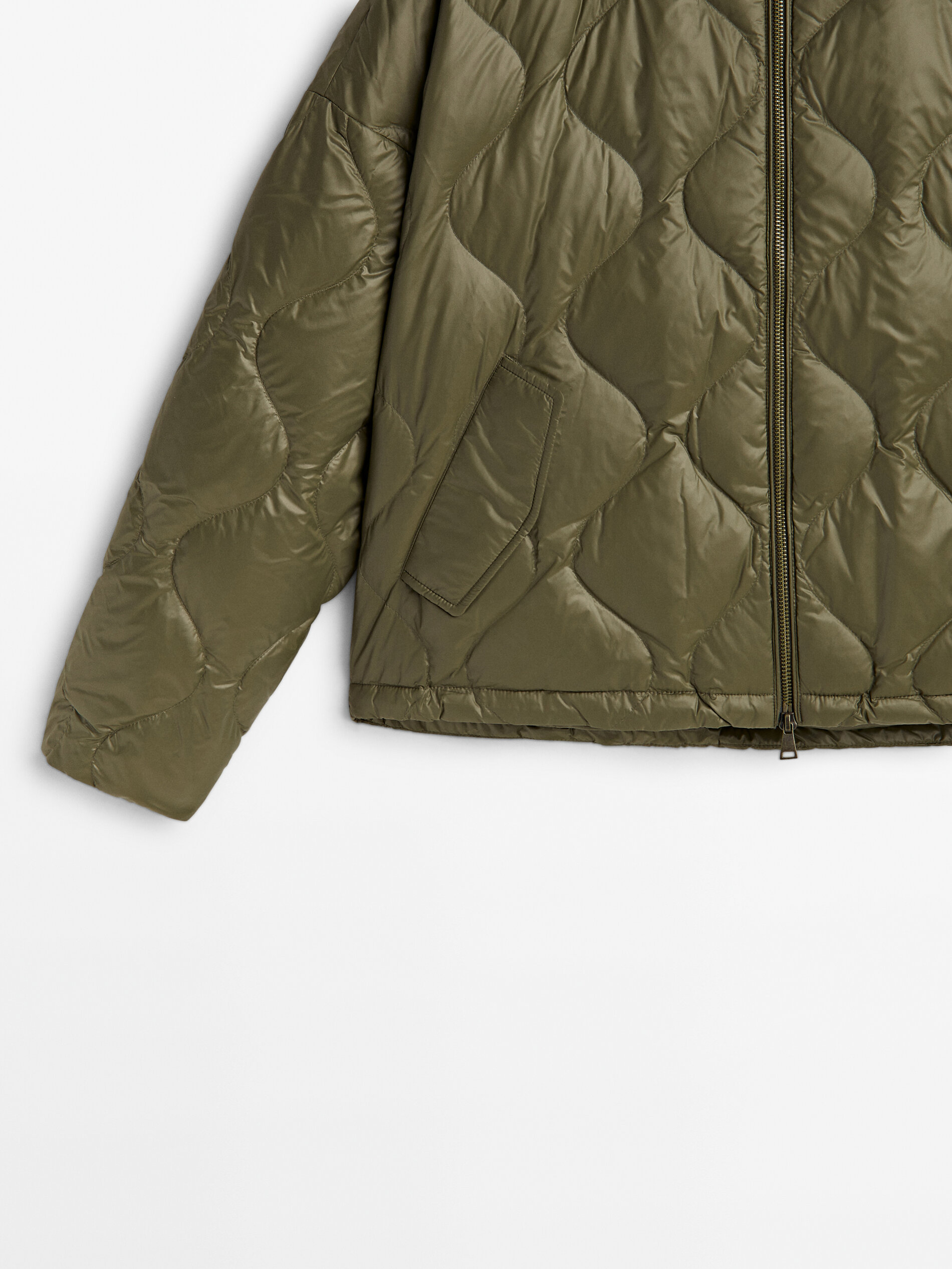 Quilted bomber jacket with down and feather padding