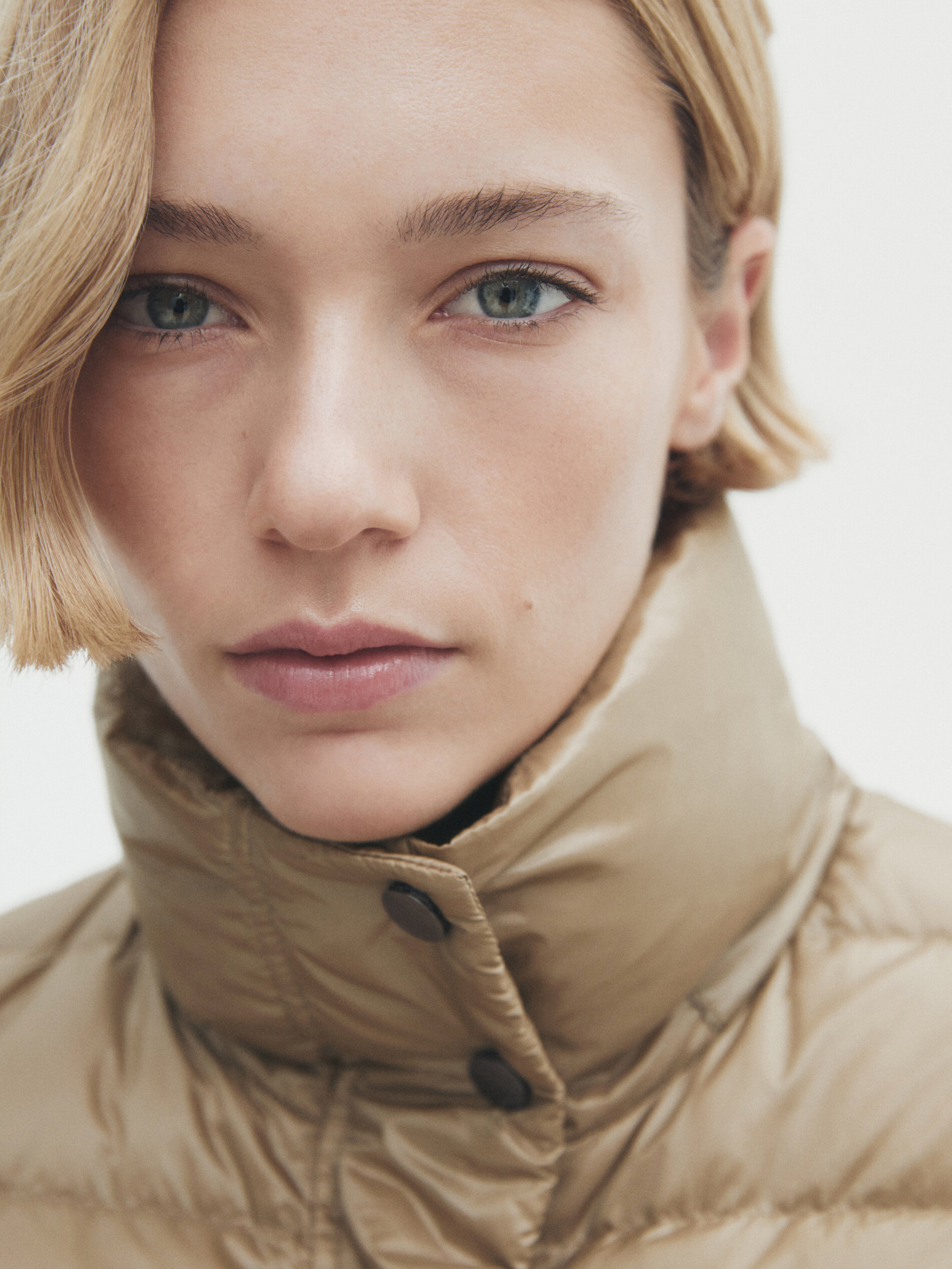 Massimo dutti niños 2025 plumiferos